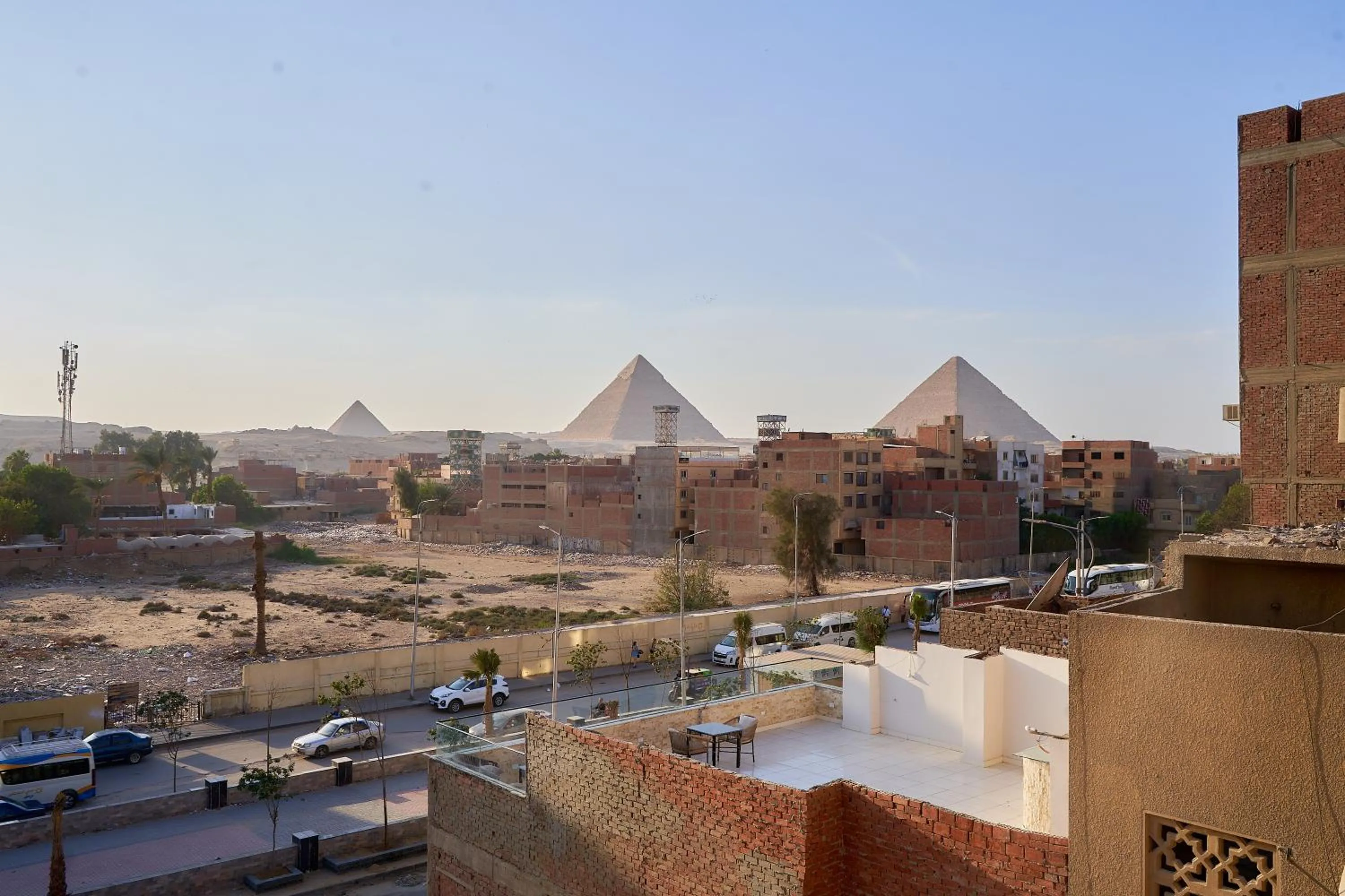 Restaurant/places to eat in Crown Pyramids View Hotel