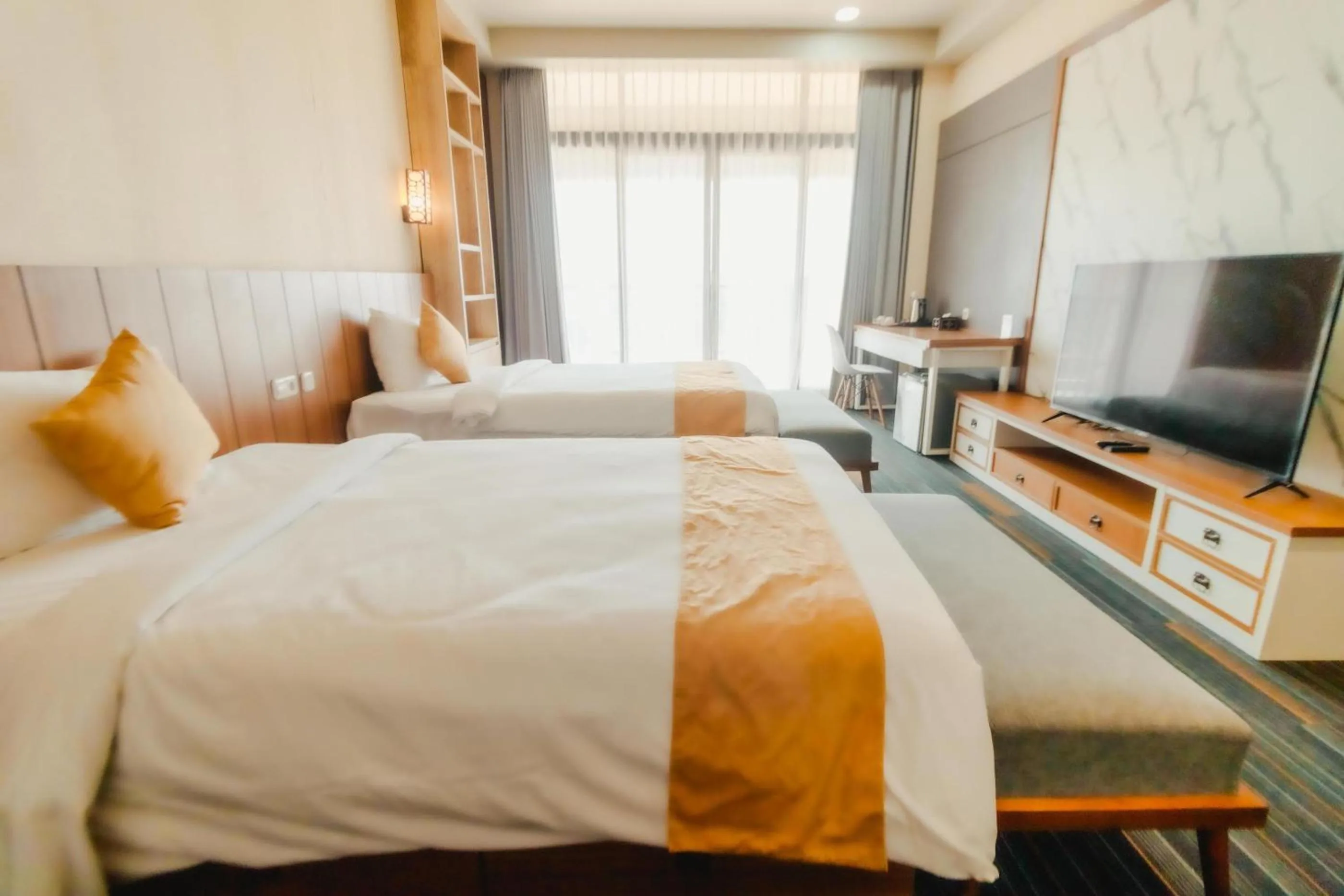 Communal lounge/ TV room, Bed in De Balen Soultan Hotel