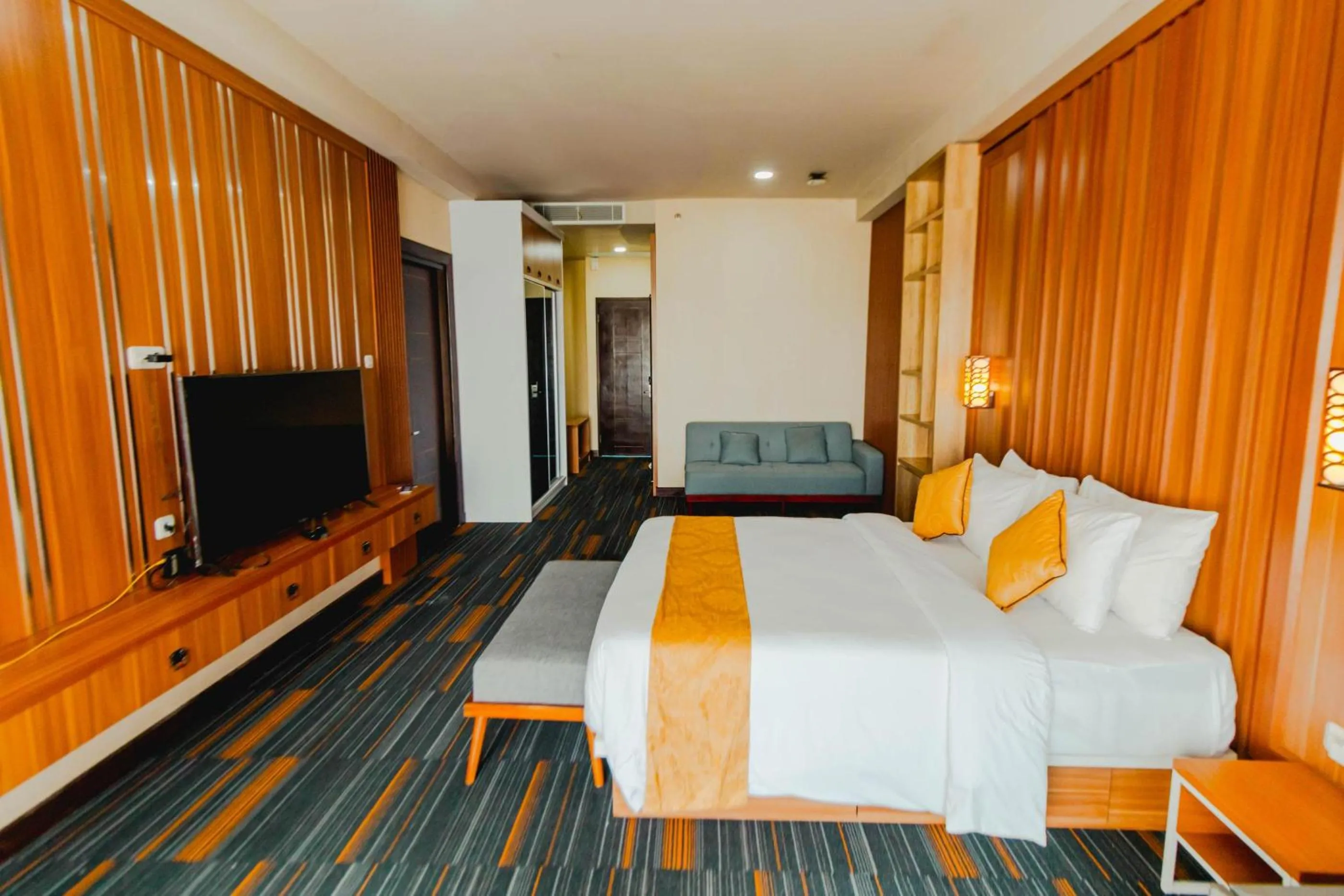 Communal lounge/ TV room, Bed in De Balen Soultan Hotel