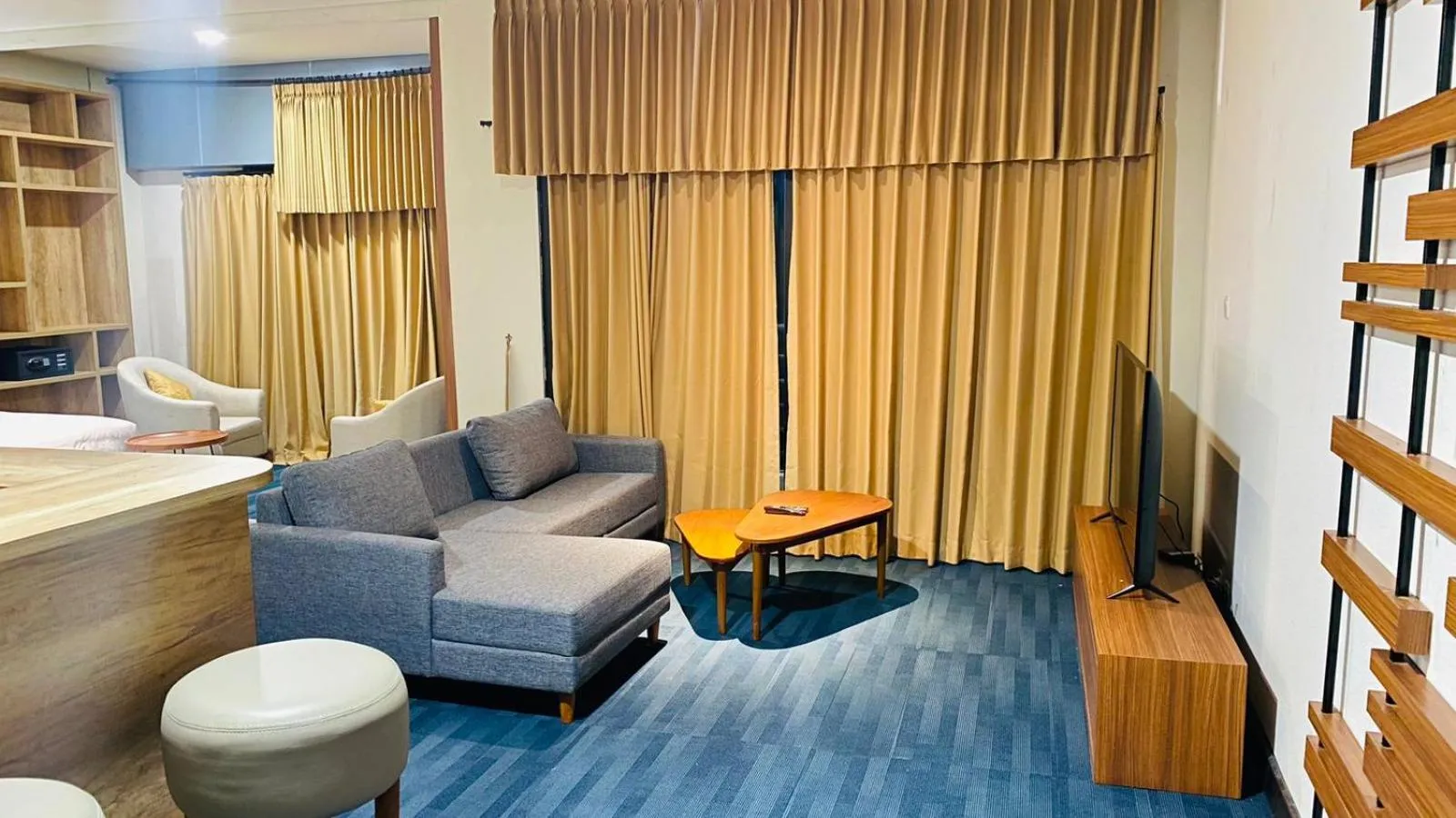 TV and multimedia in De Balen Soultan Hotel