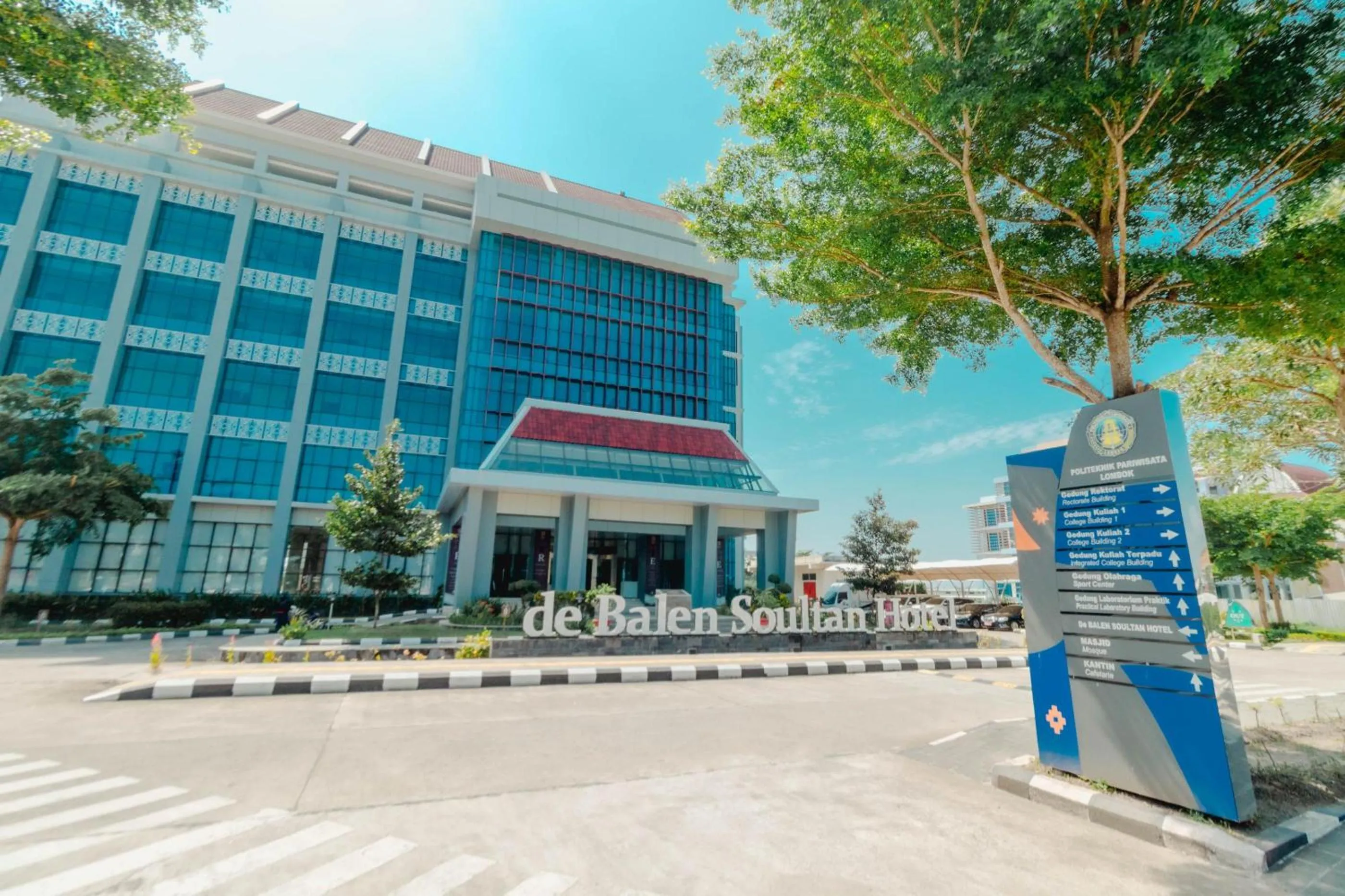 Property building in De Balen Soultan Hotel