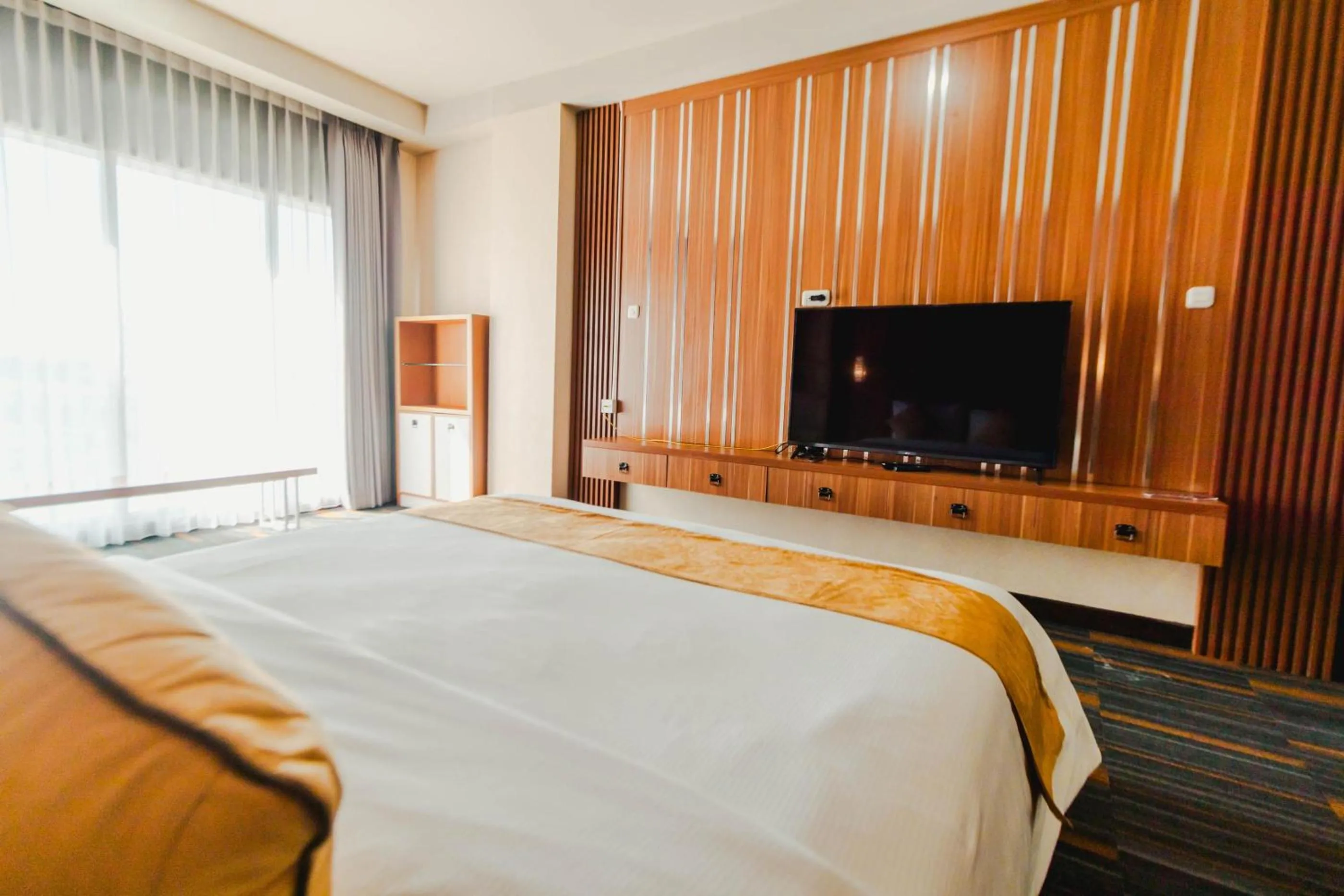 Communal lounge/ TV room, Bed in De Balen Soultan Hotel