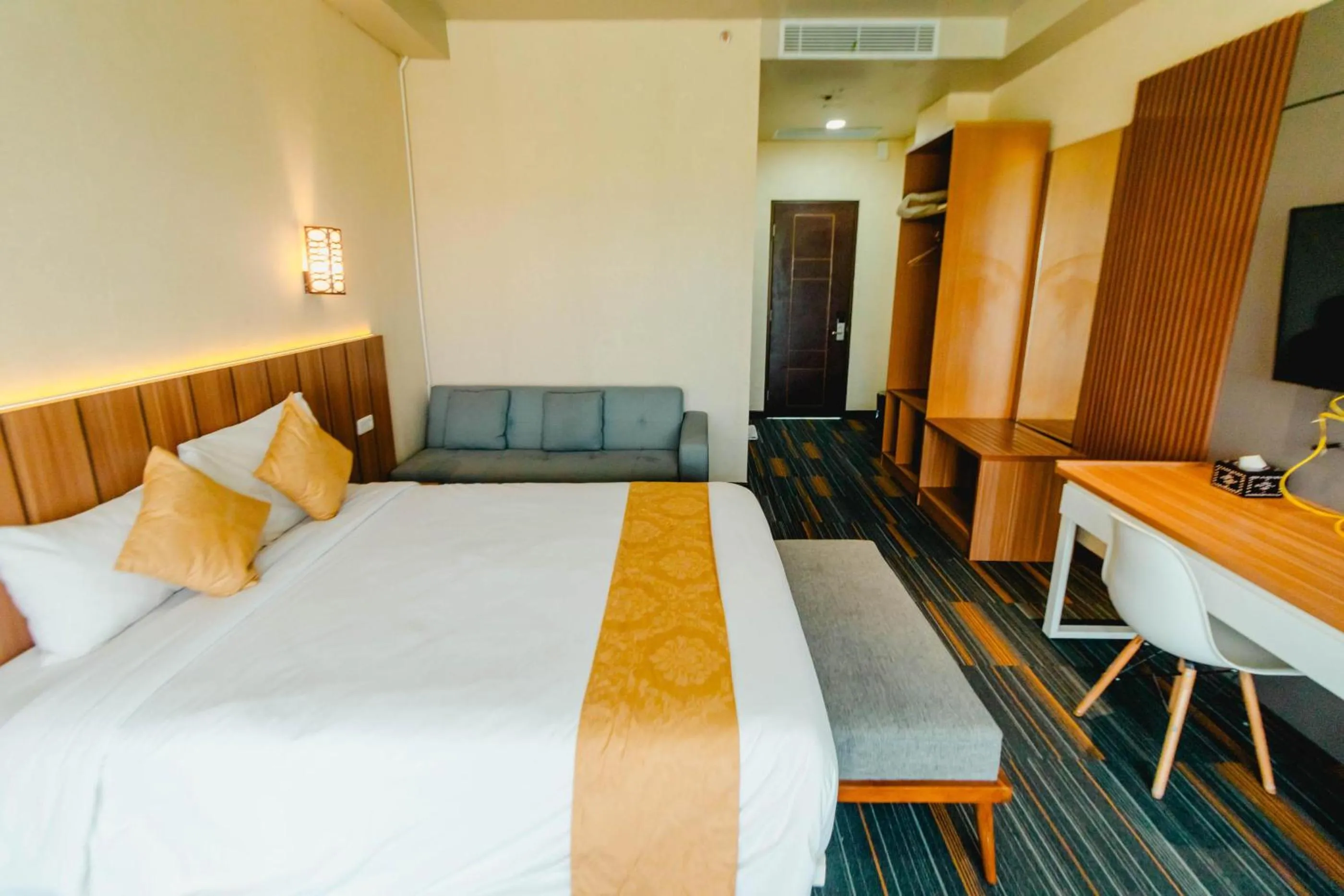 Communal lounge/ TV room, Bed in De Balen Soultan Hotel