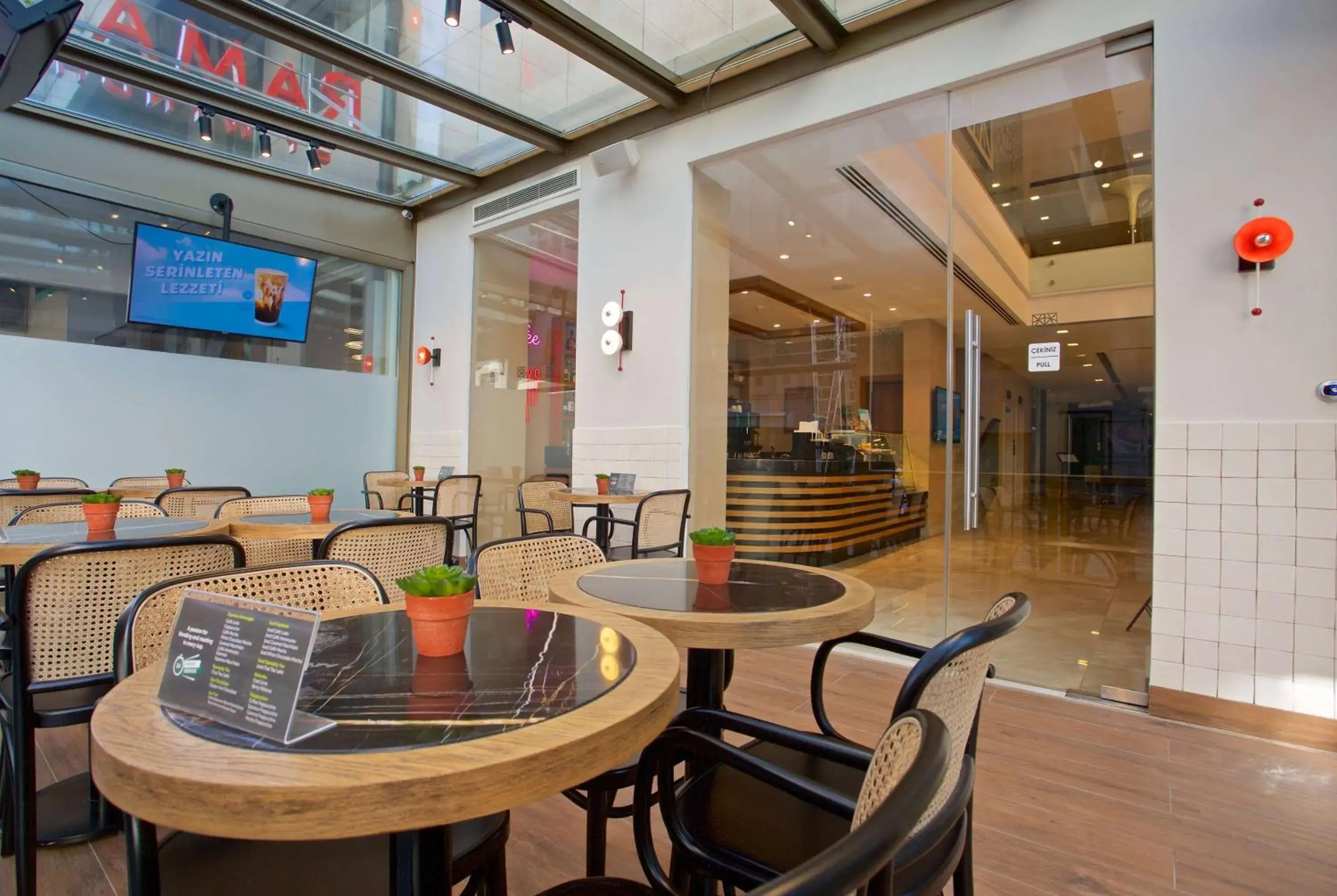 Lobby or reception in Ramada By Wyndham İstanbul Taksim Lobby or reception in Ramada By Wyndham İstanbul Taksim
