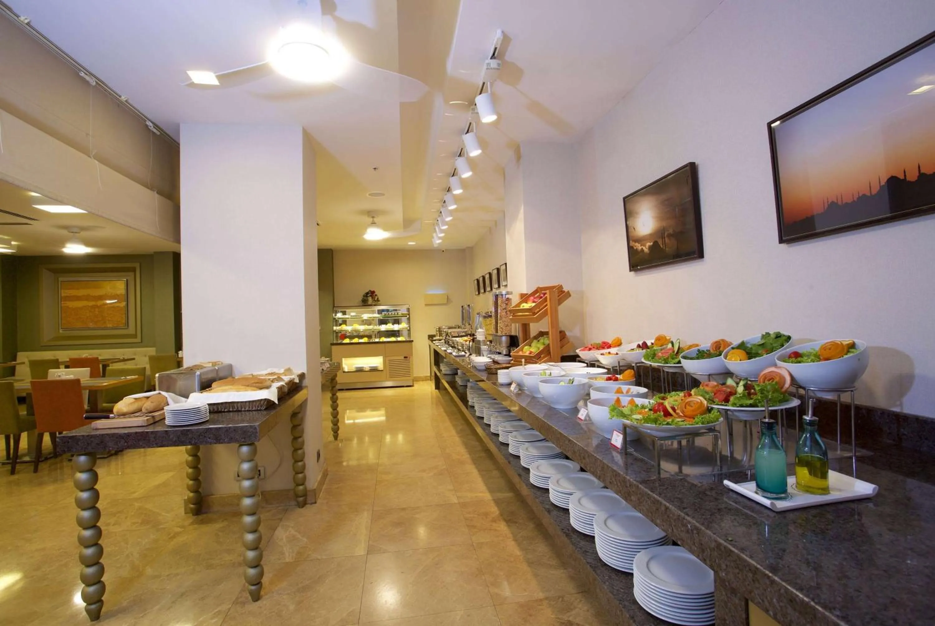 Restaurant/places to eat in Ramada By Wyndham İstanbul Taksim