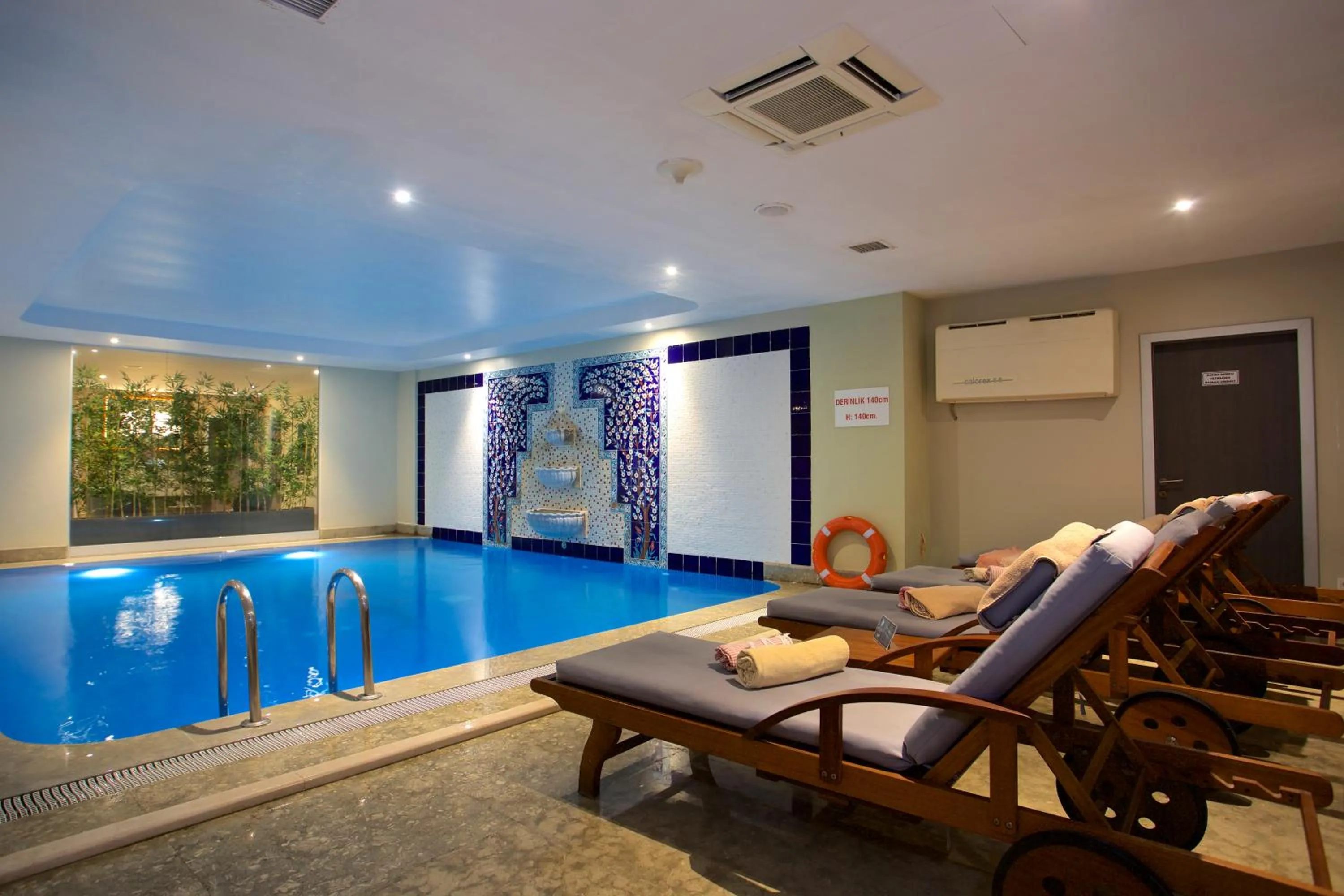 Swimming pool in Ramada By Wyndham İstanbul Taksim