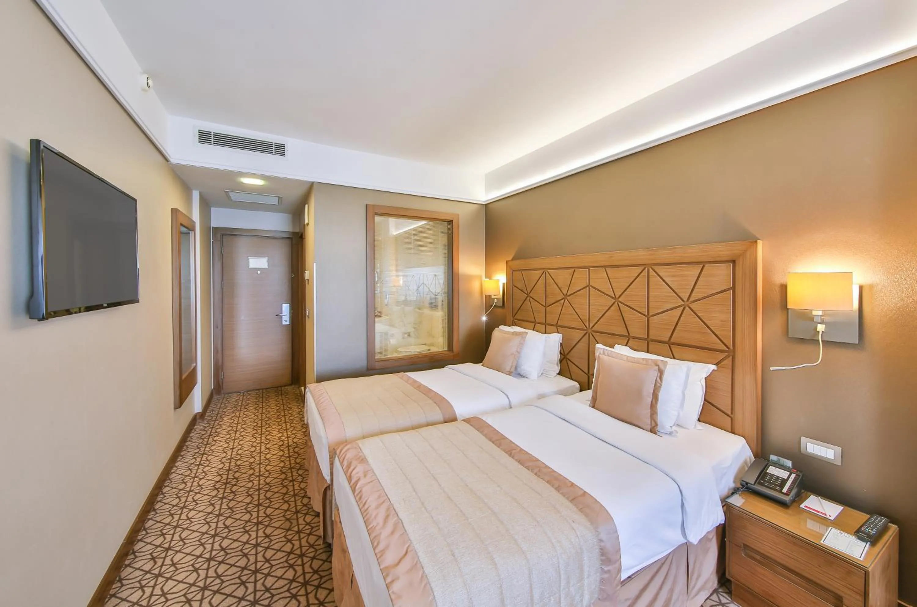 Bed in Ramada By Wyndham İstanbul Taksim