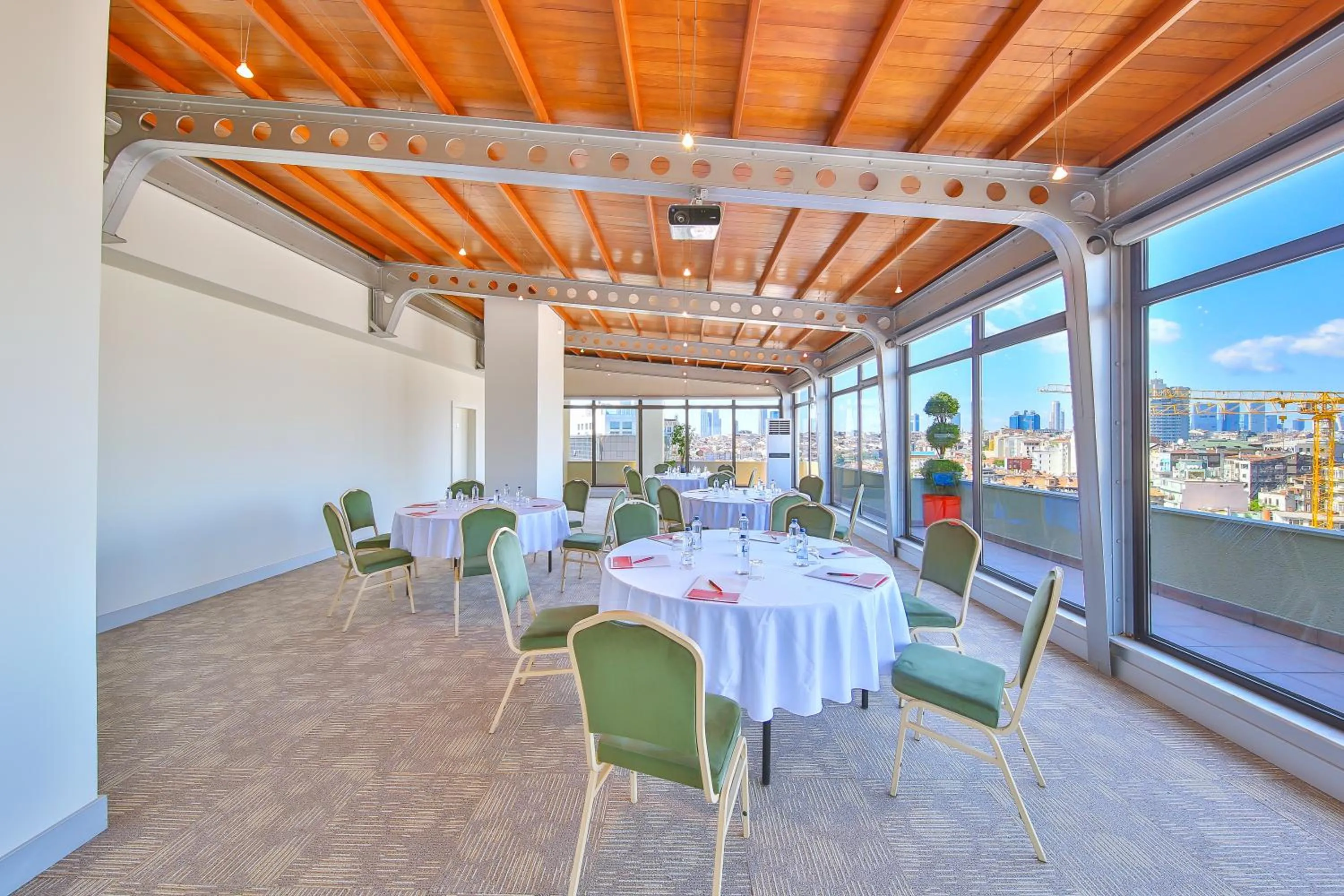 Meeting/conference room in Ramada By Wyndham İstanbul Taksim