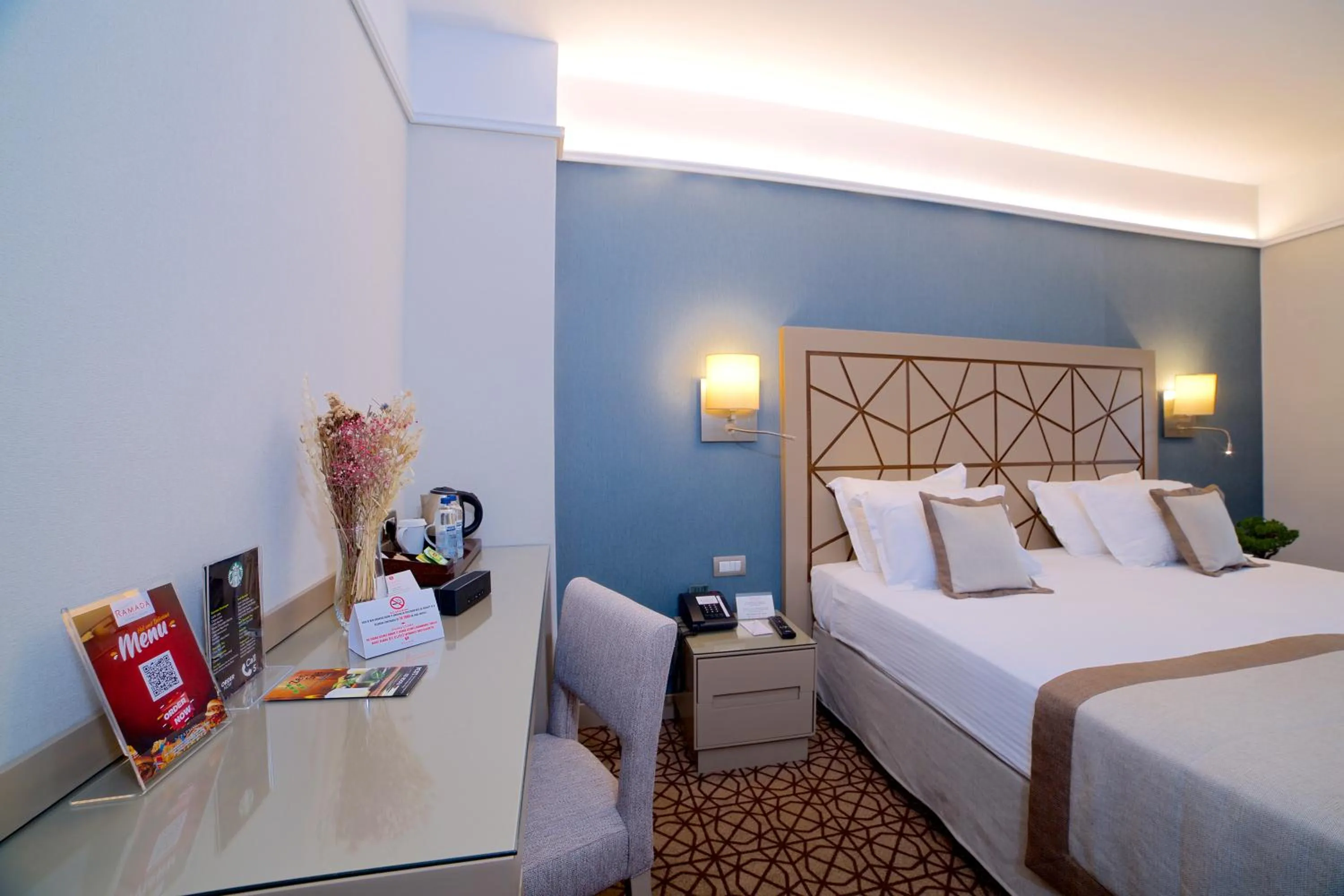 Bed in Ramada By Wyndham İstanbul Taksim