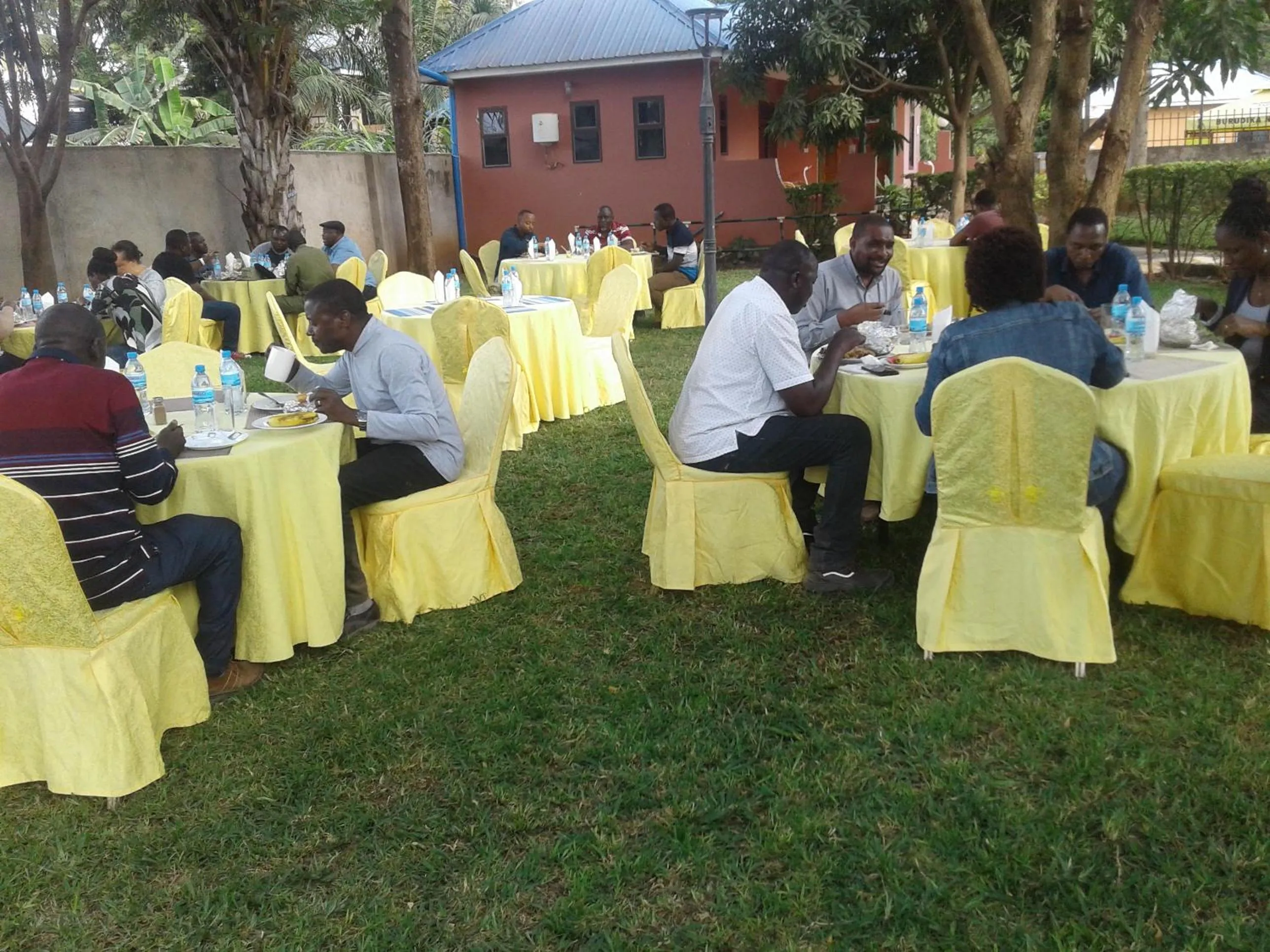 Restaurant/places to eat in Fanaka Safaris Campsite & Lodges