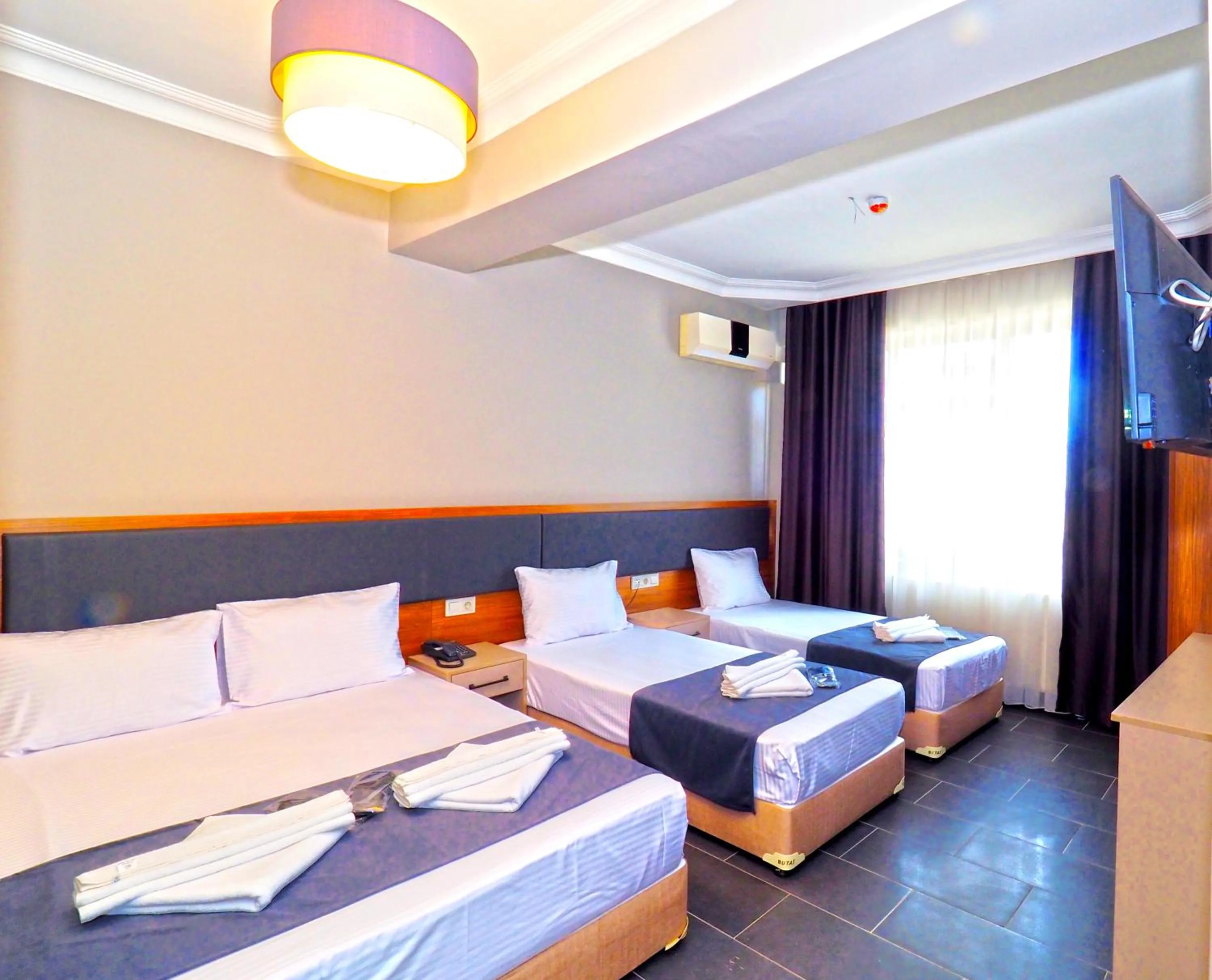 Bed in Diamond Hotel Old Town