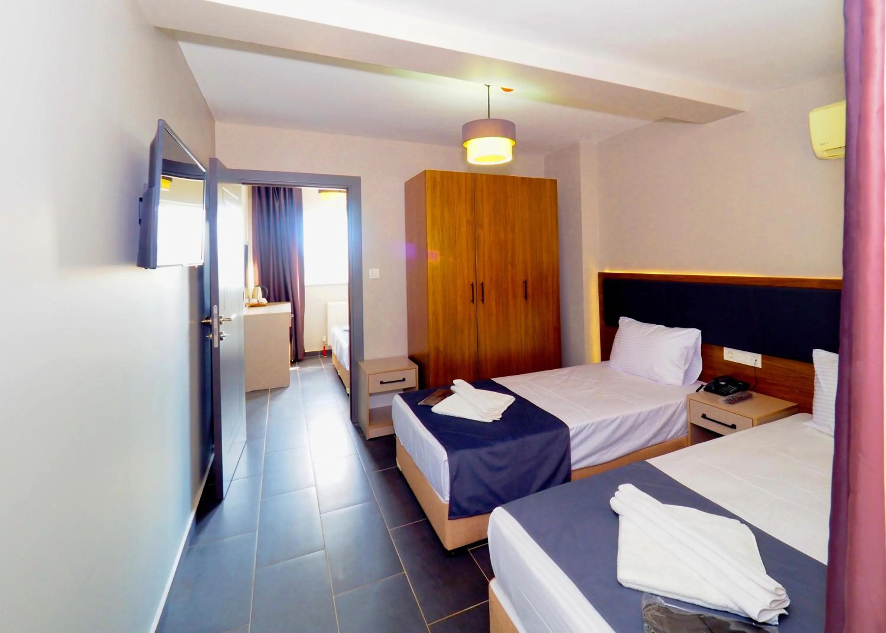 Sea view, Bed in Diamond Hotel Old Town