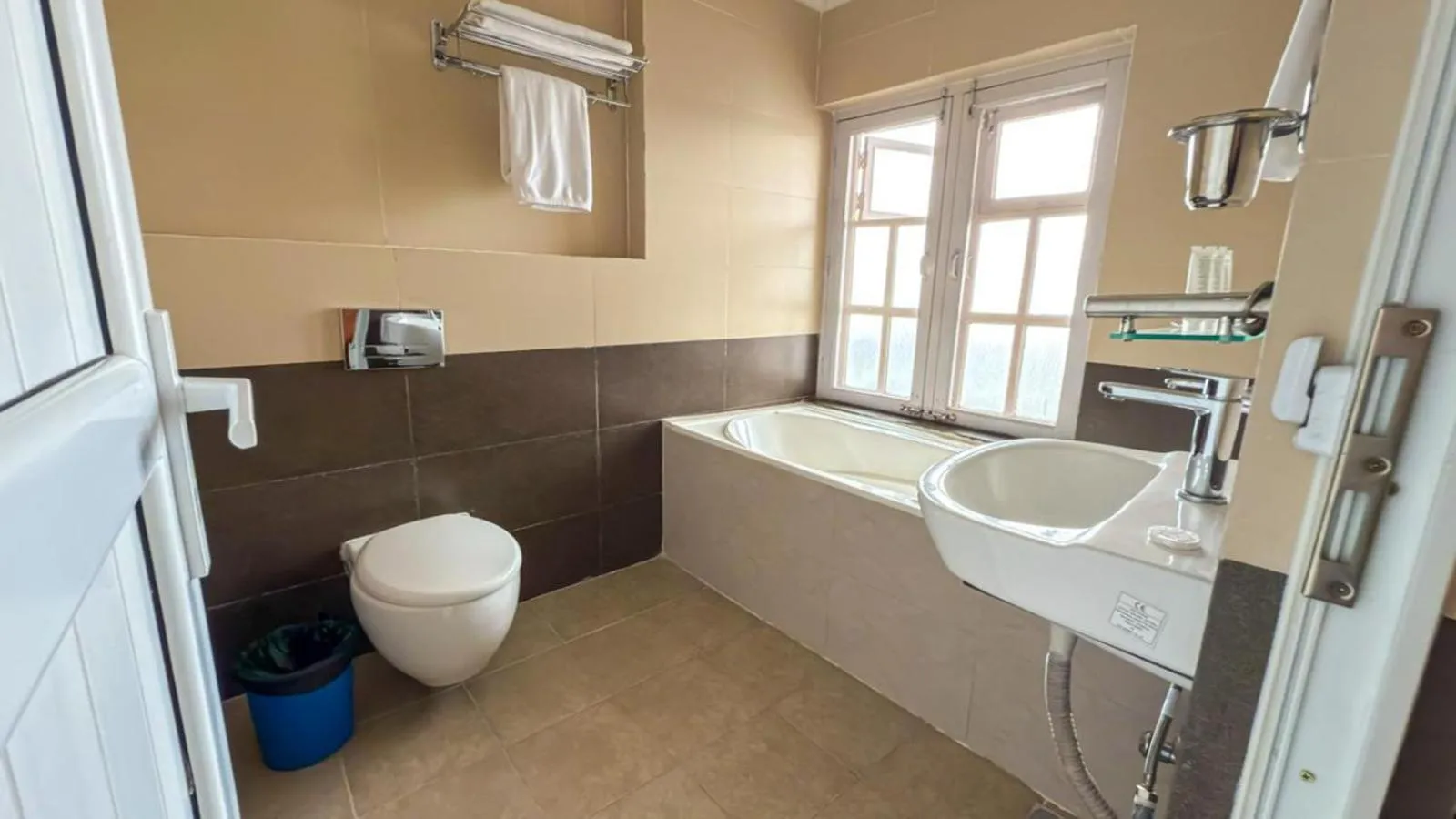 Bathroom in Suva Garden Hotel