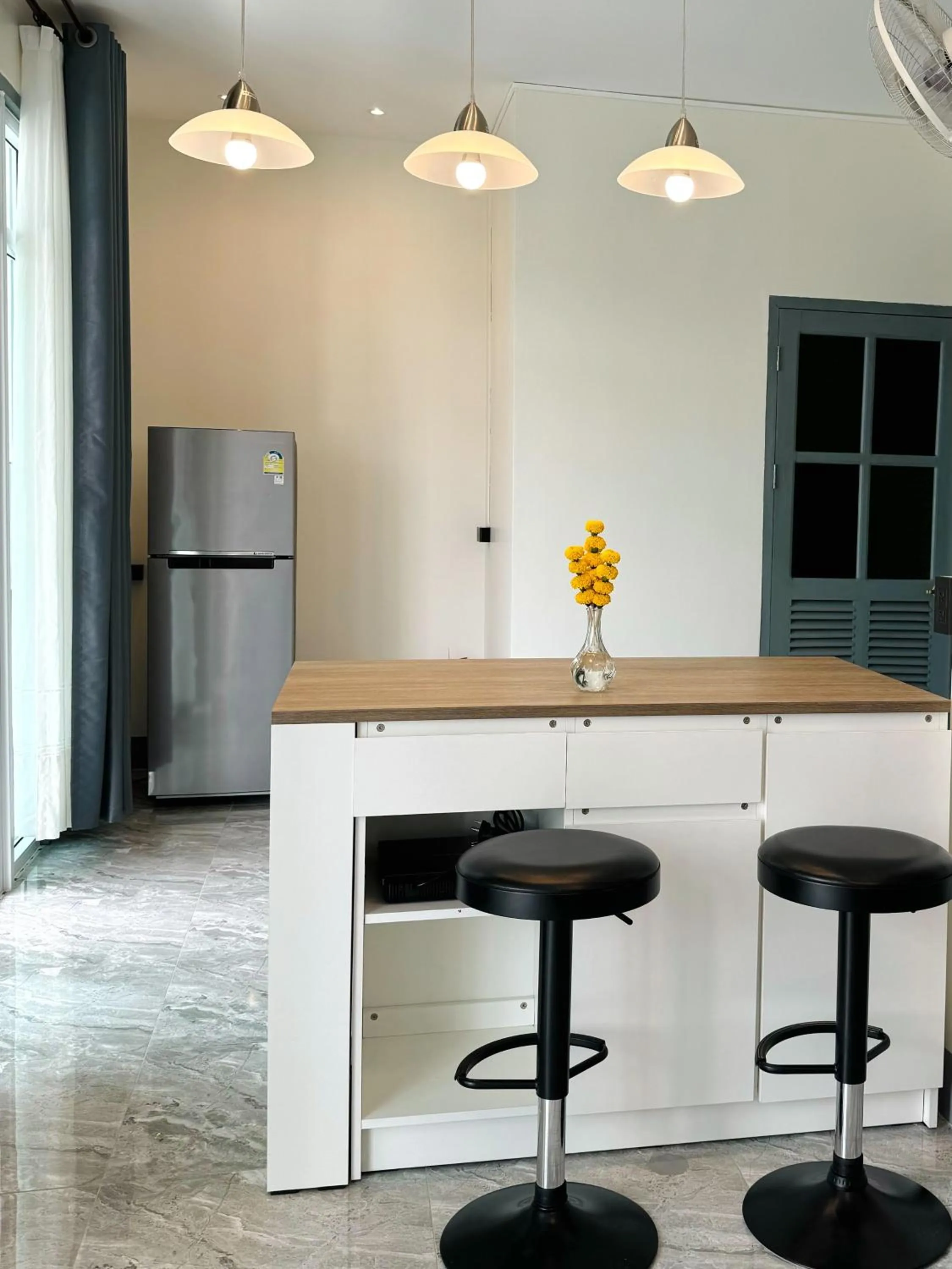 Dining area in Garden House Rice Field and Mountain View