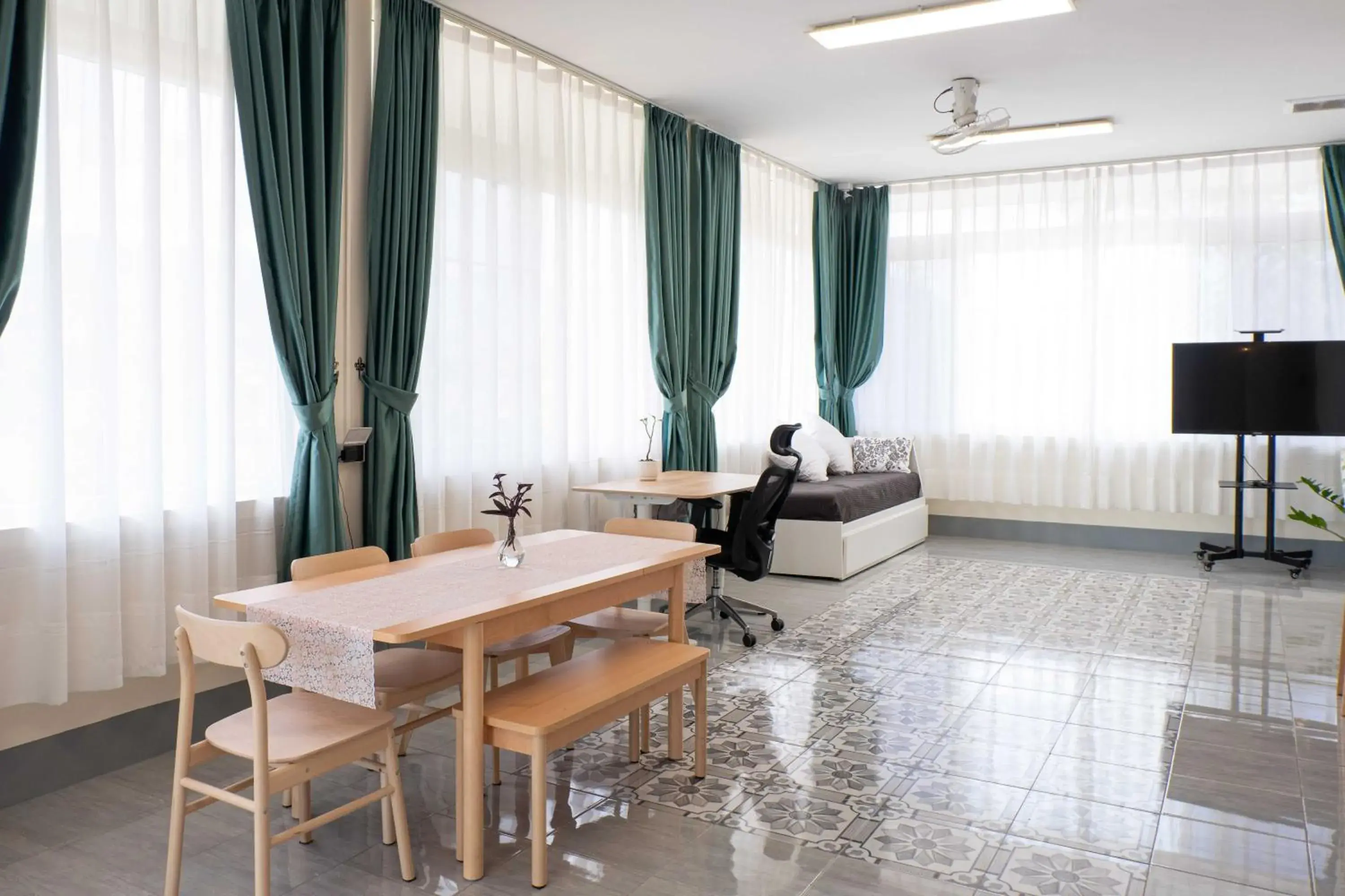 Restaurant/places to eat in Garden House Rice Field and Mountain View Restaurant/places to eat in Garden House Rice Field and Mountain View