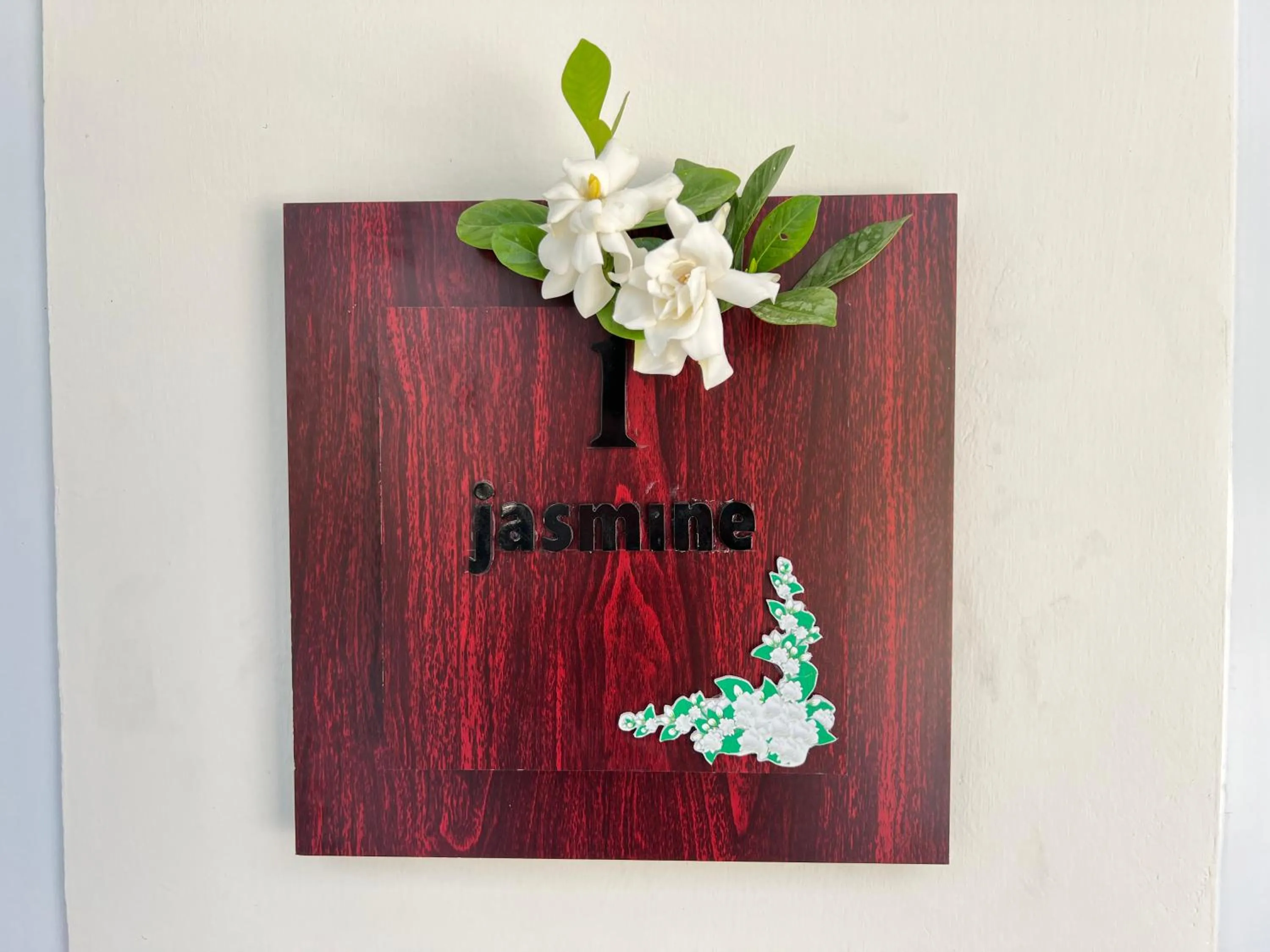 Logo/Certificate/Sign in Garden House Rice Field and Mountain View