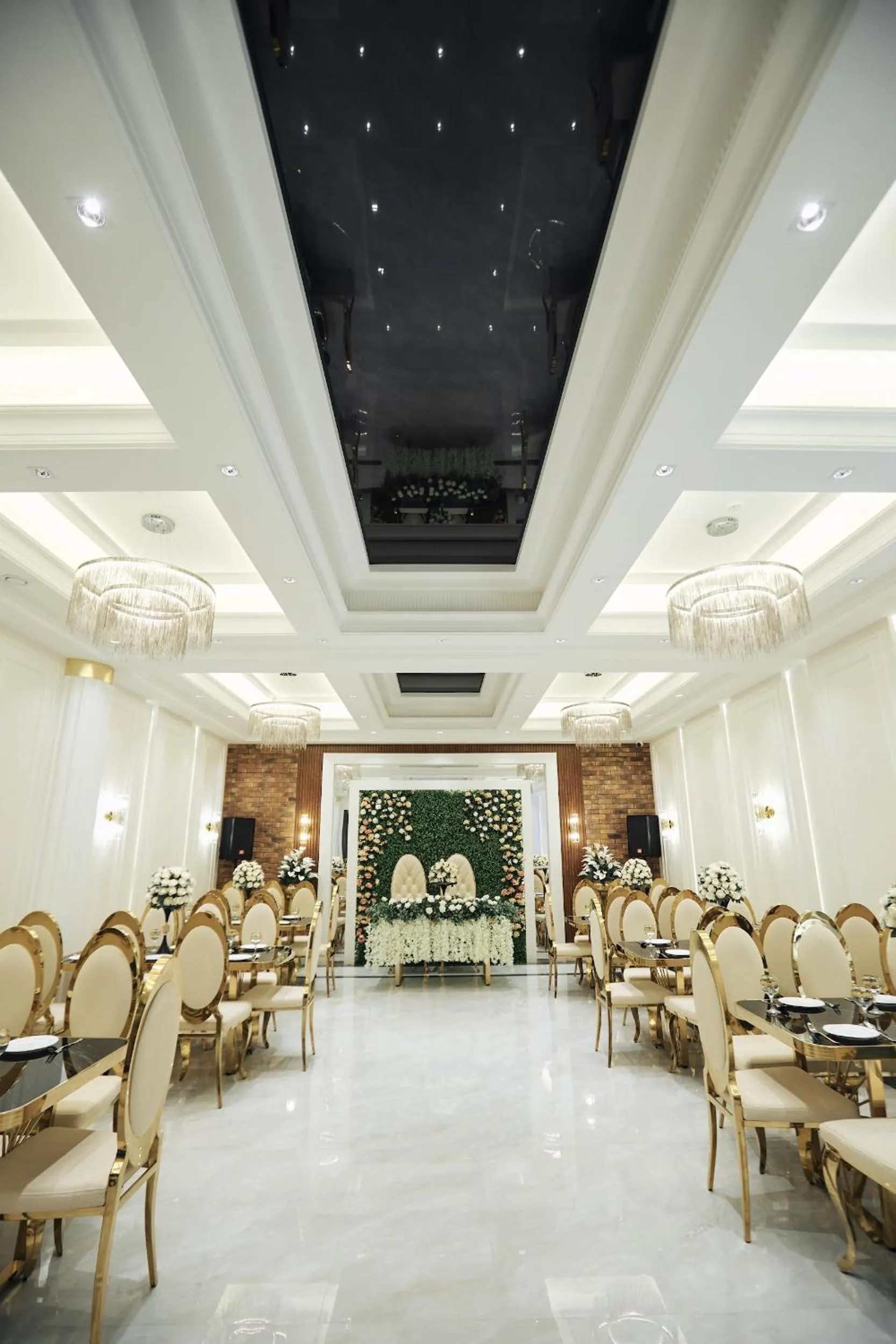 Restaurant/places to eat in RIO Hotel