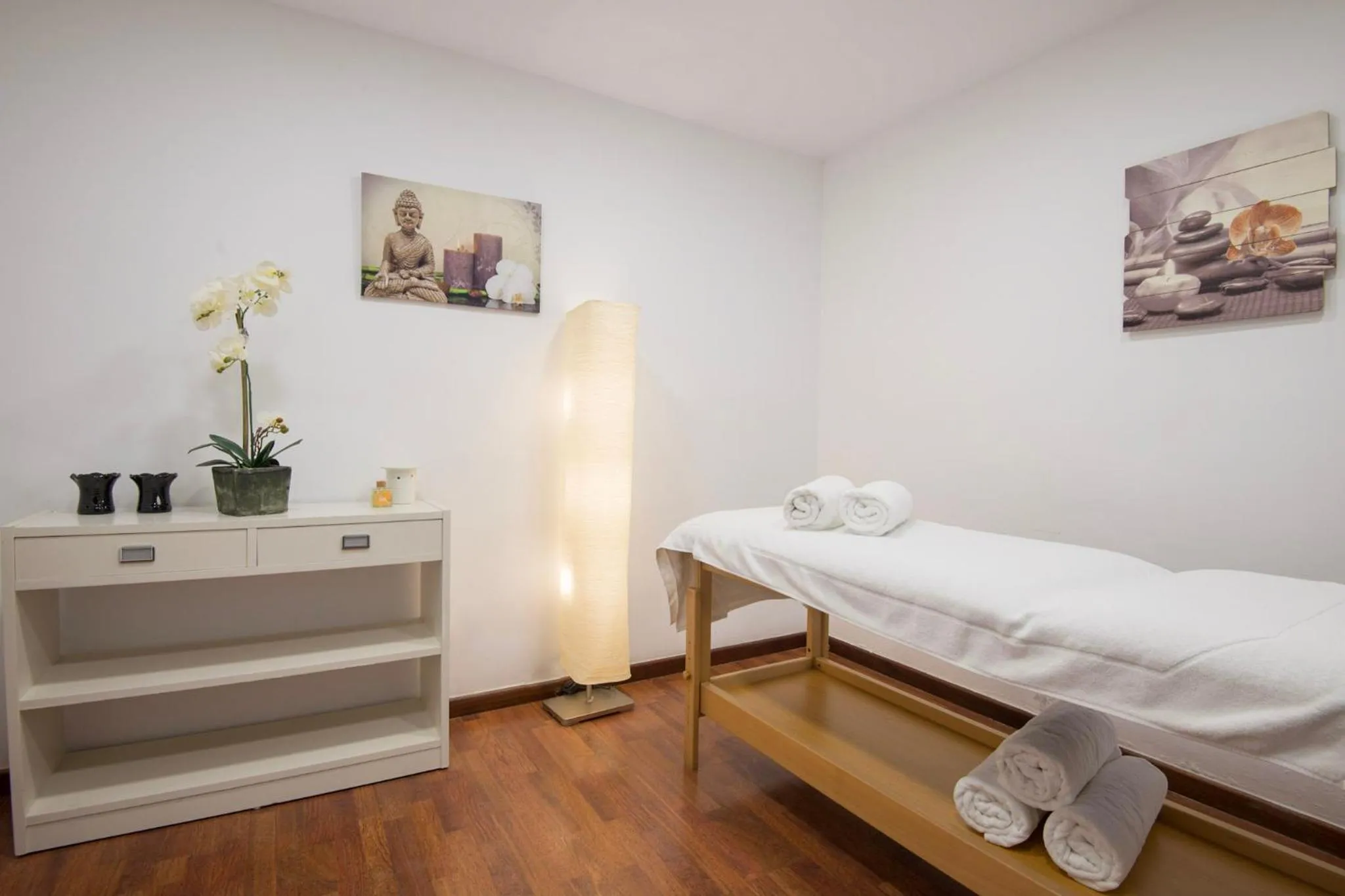 Massage, Bed in Globales Cala Bona