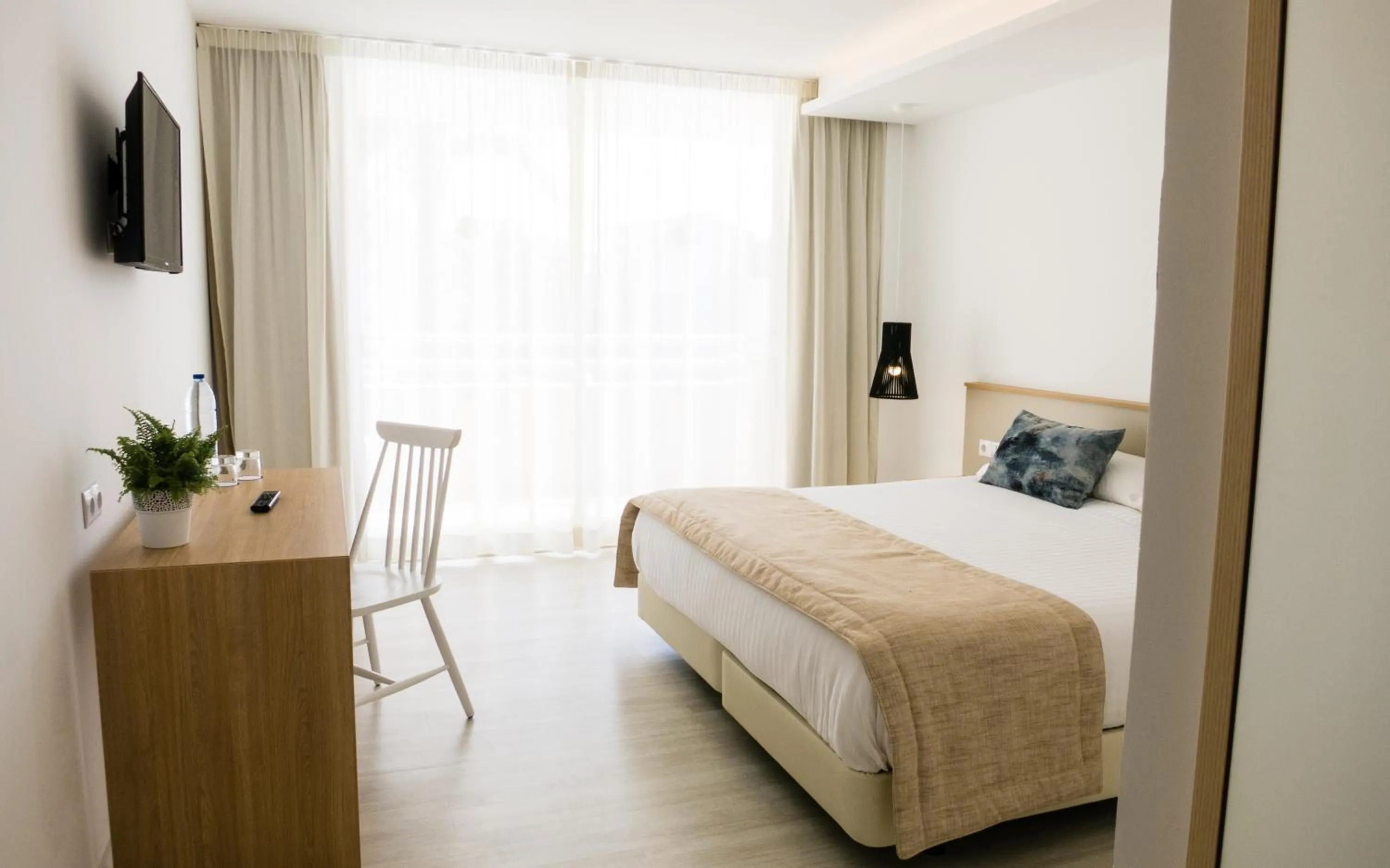 Bedroom, Bed in Globales Cala Bona