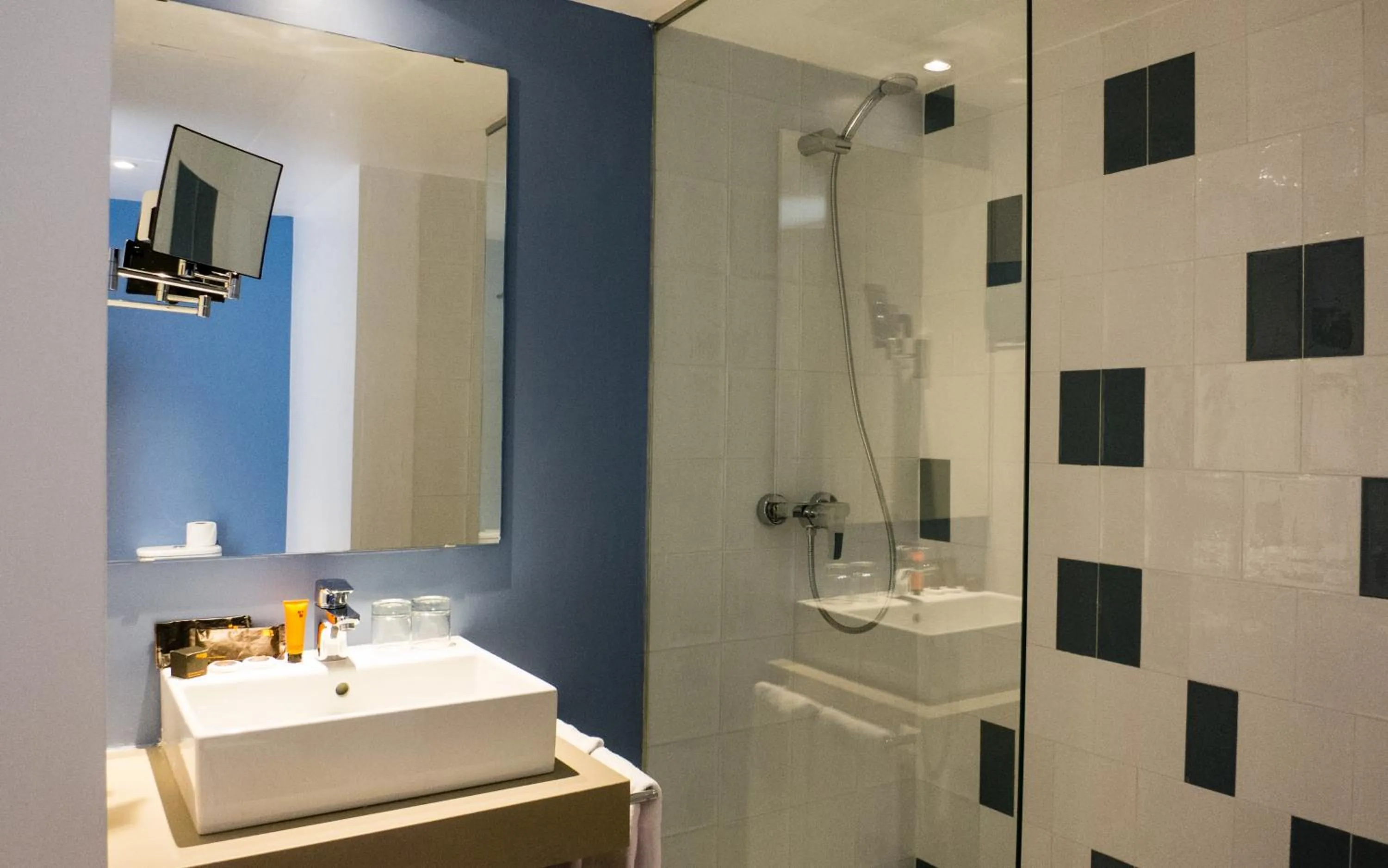 Bathroom in Globales Cala Bona