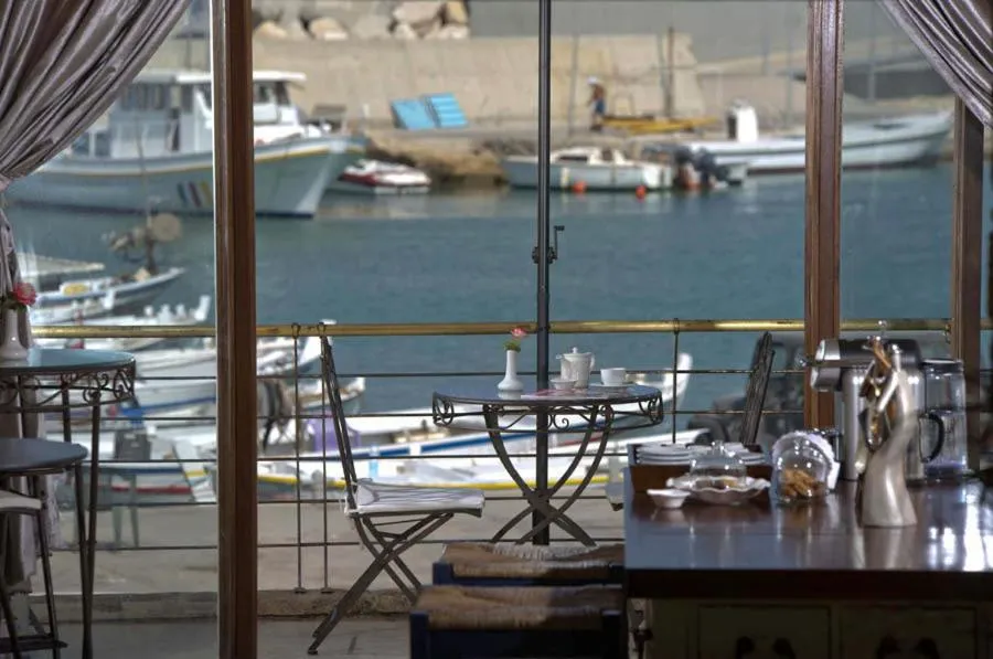 Day in L'Auberge de la Mer