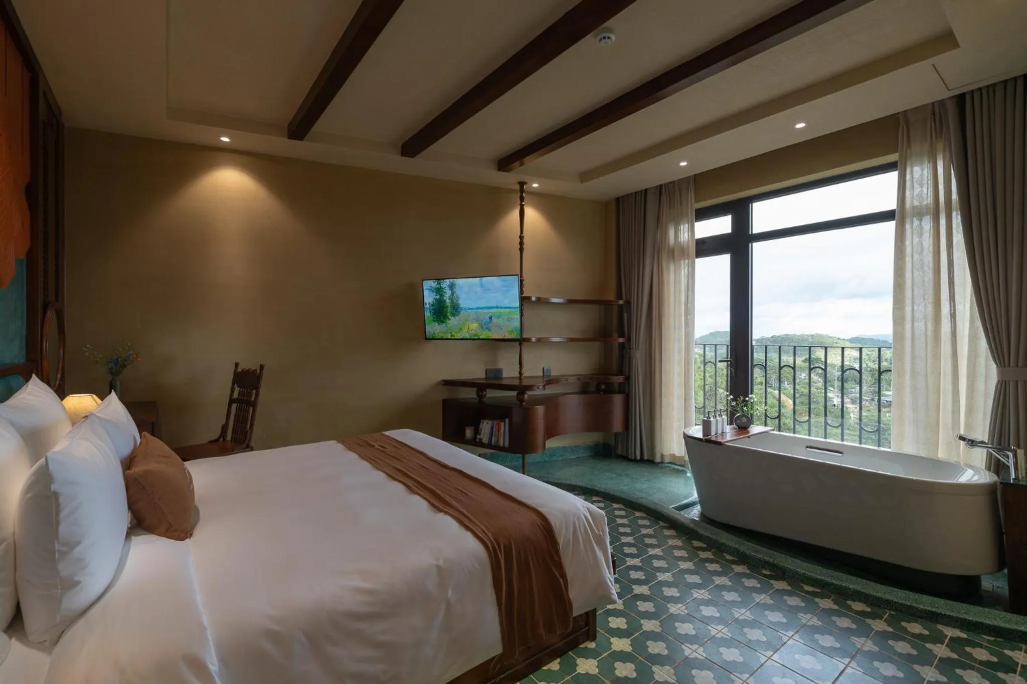 Photo of the whole room, Bed in The Mist Boutique DaLat Hotel