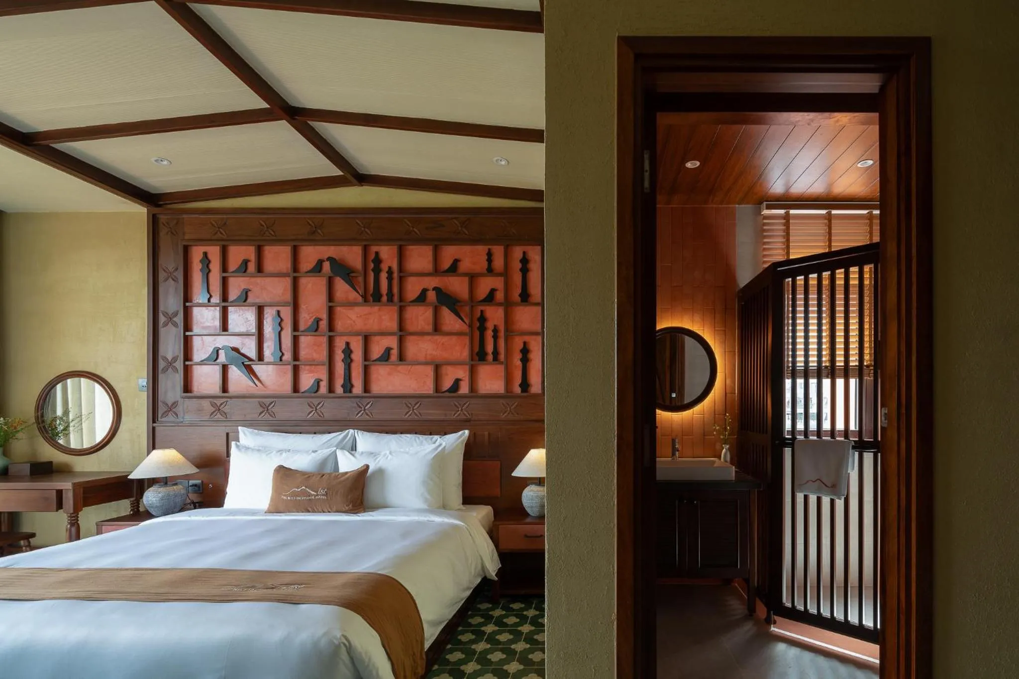 Photo of the whole room, Bed in The Mist Boutique DaLat Hotel