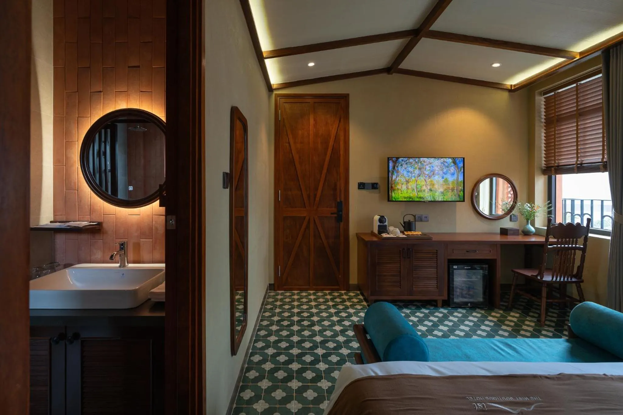 Photo of the whole room in The Mist Boutique DaLat Hotel