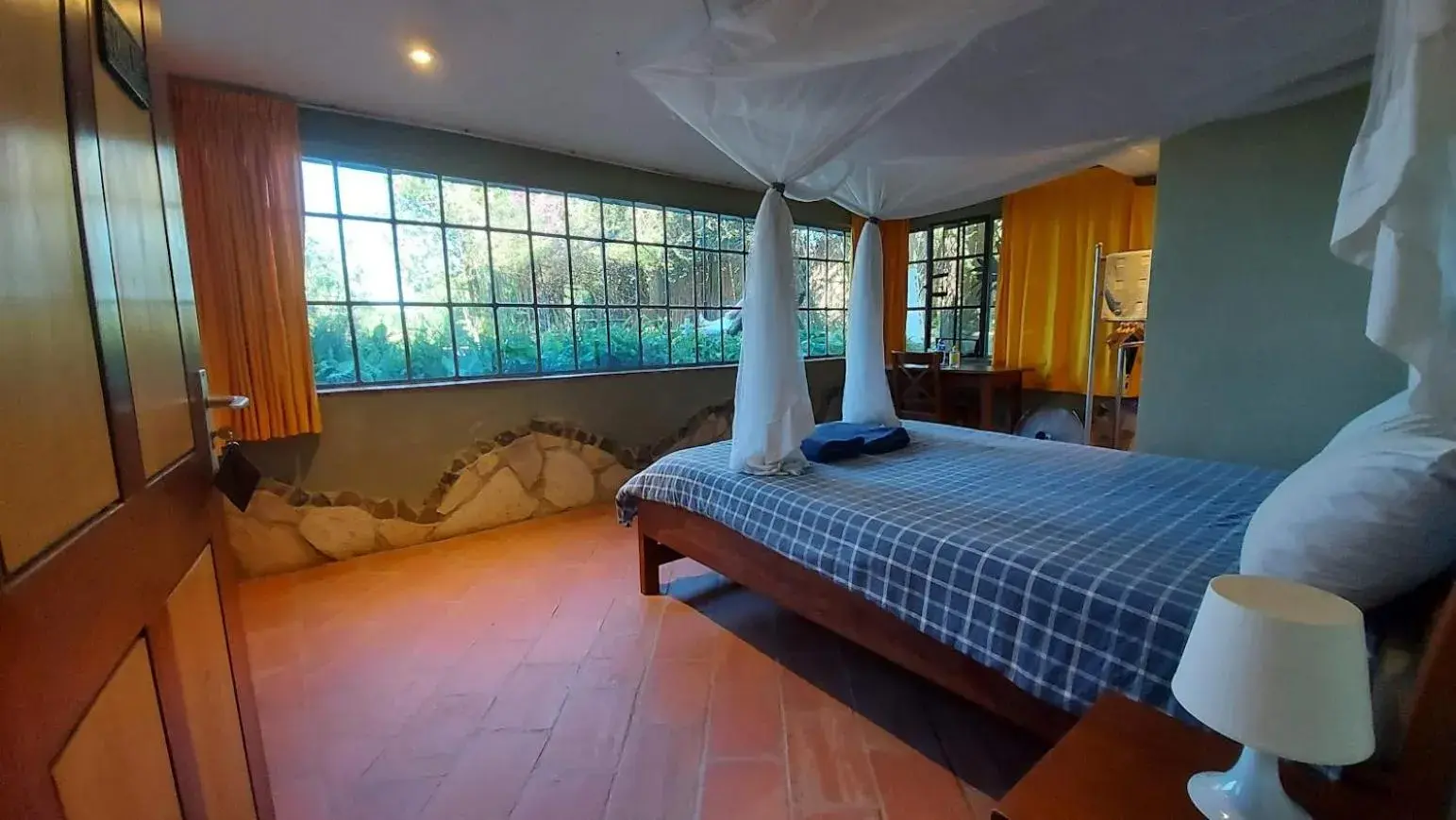 Budget Double Room - single occupancy in Yellow Haven Lodge Budget Double Room - single occupancy in Yellow Haven Lodge