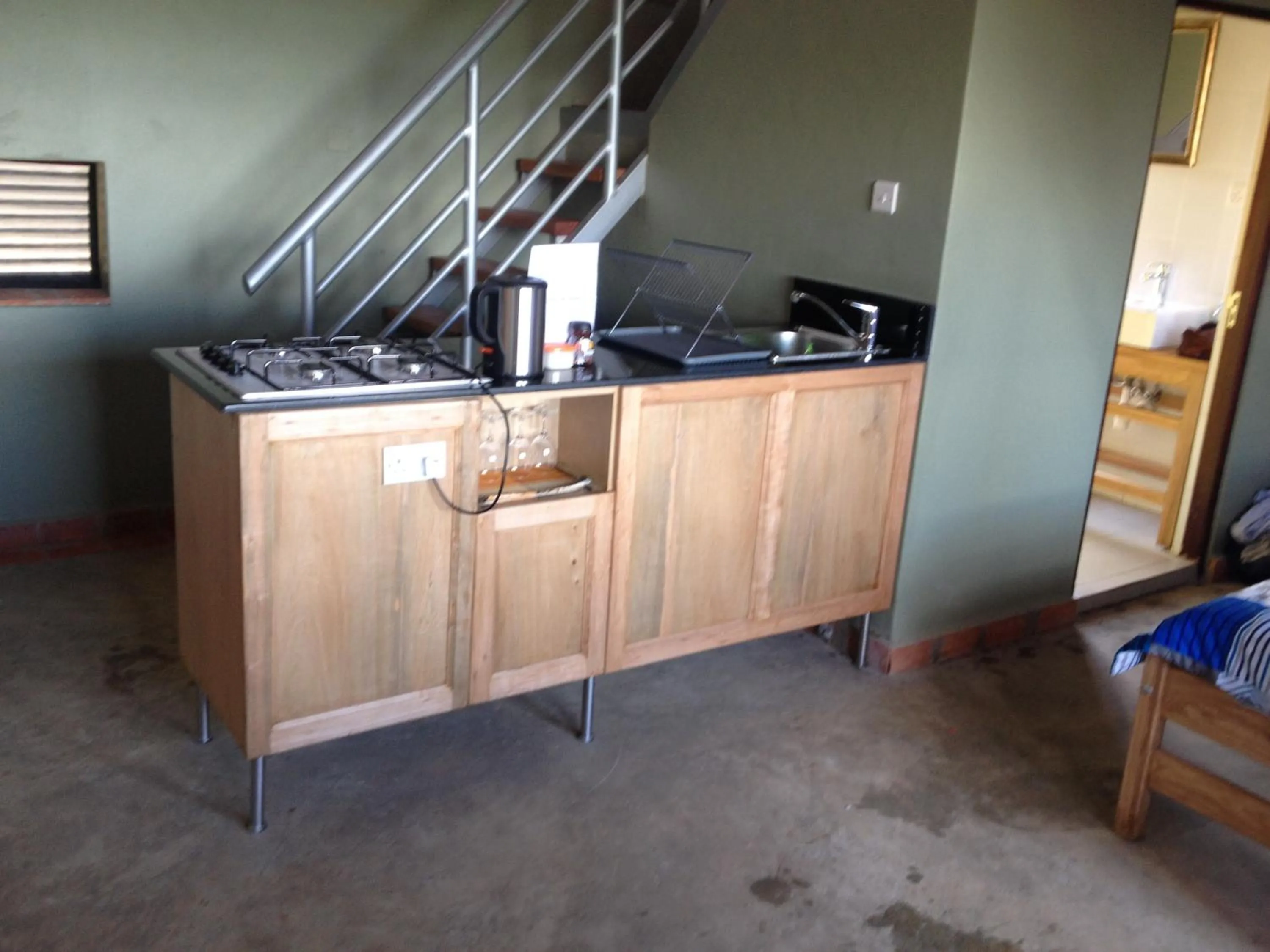 Kitchen or kitchenette in Yellow Haven Lodge