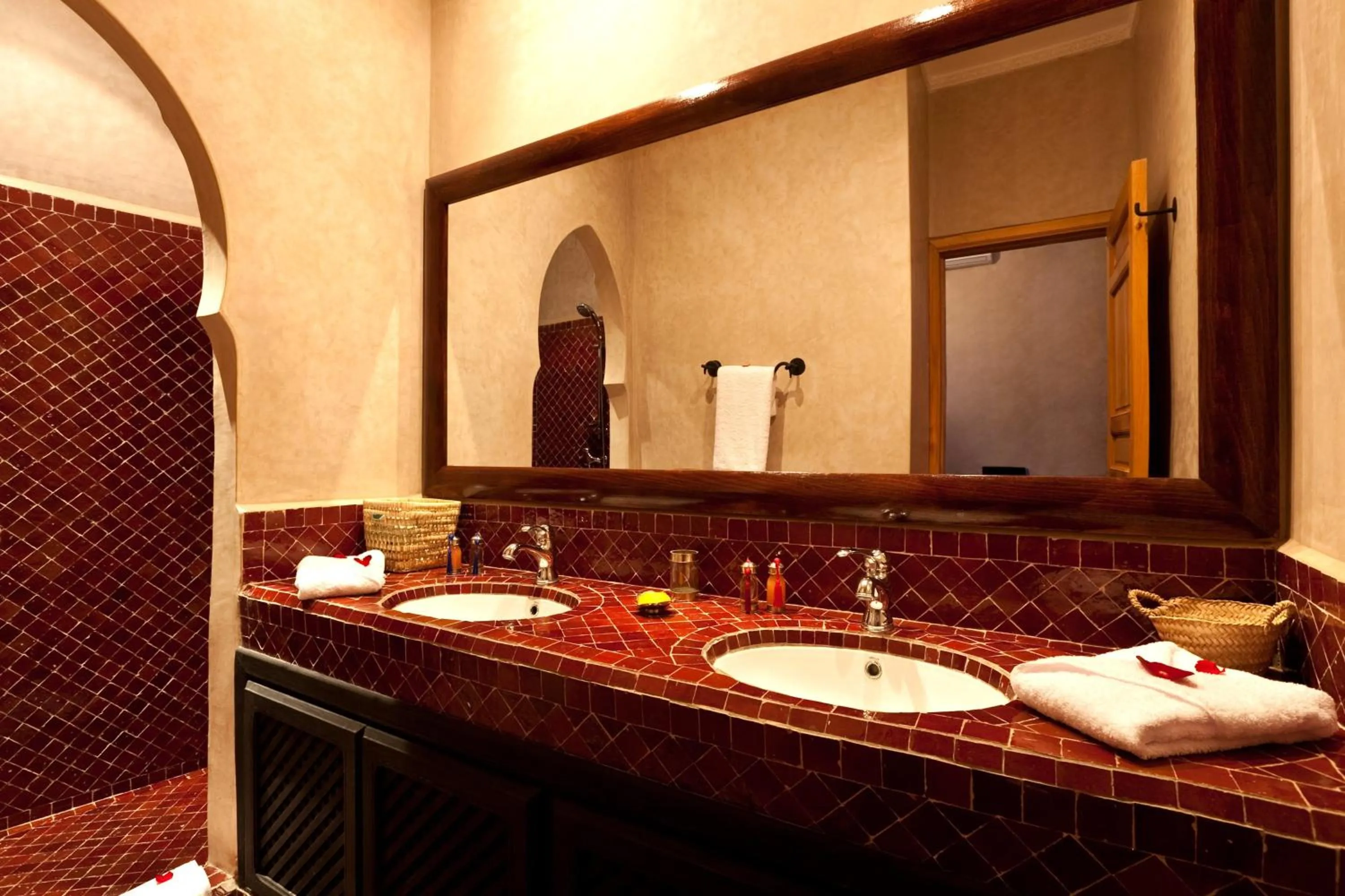 Bathroom in Hotel & Spa Riad El Walaa