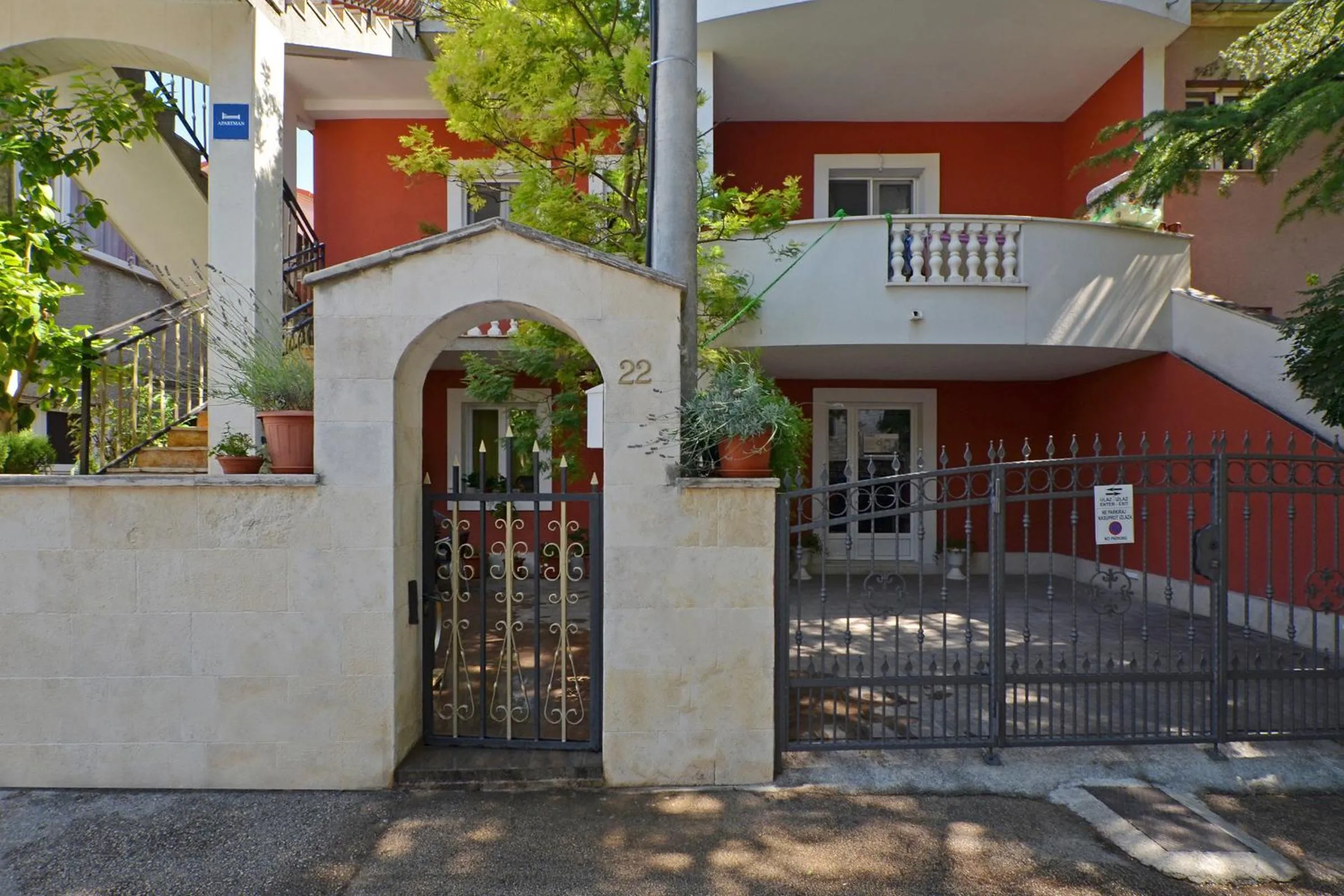 Apartments Petra