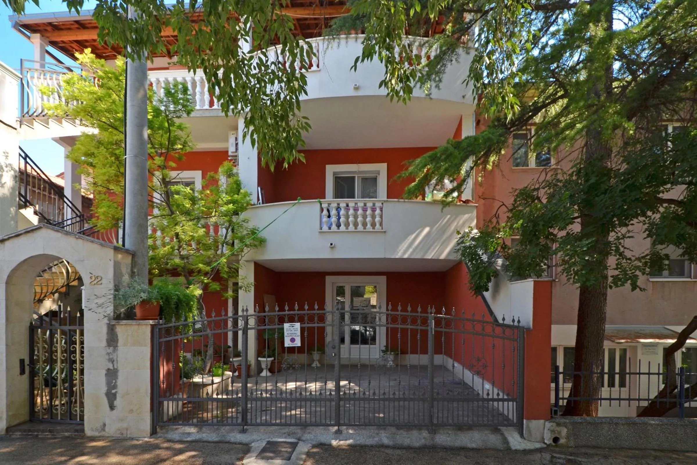 Apartments Petra