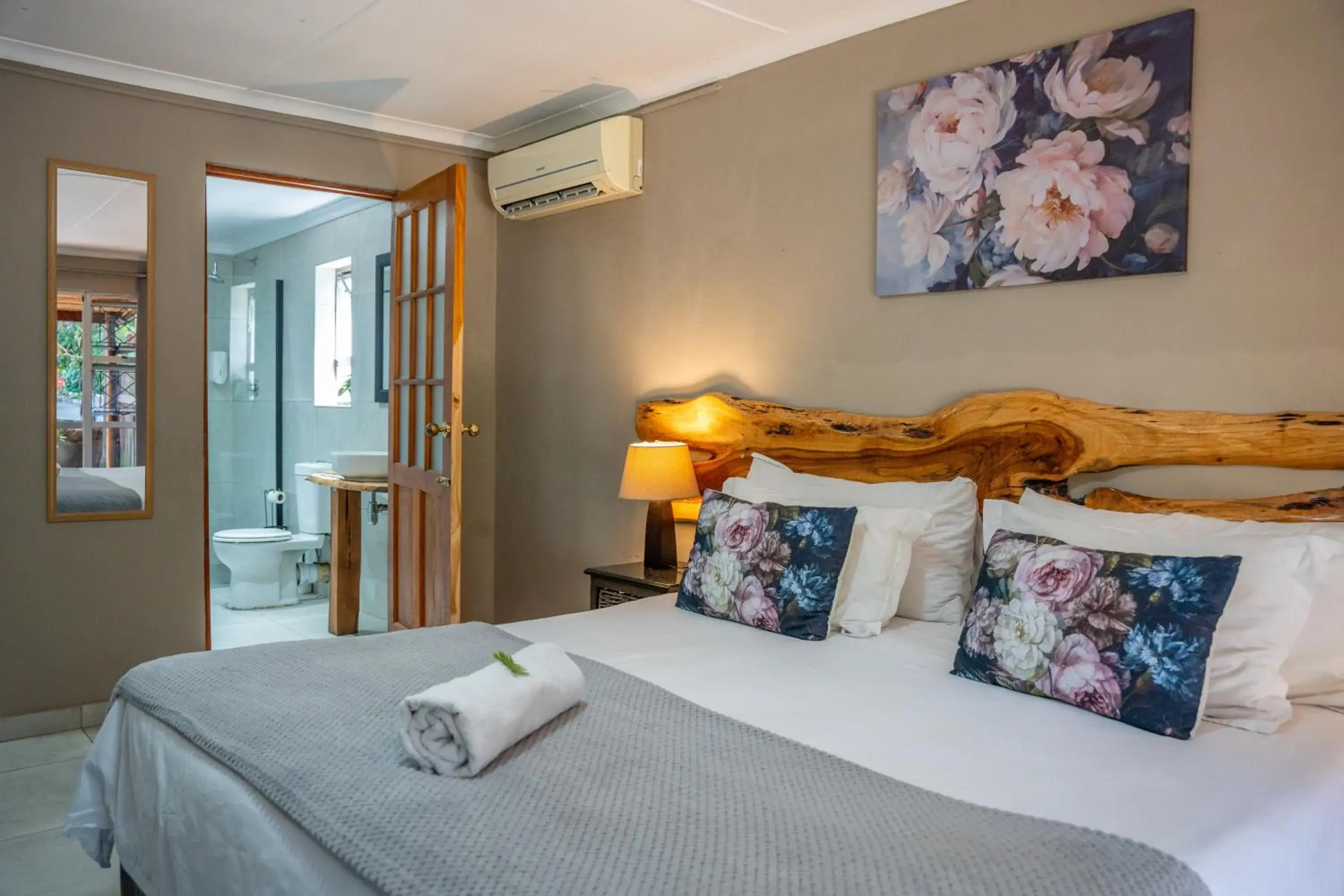 Tidewaters River Lodge Tidewaters River Lodge