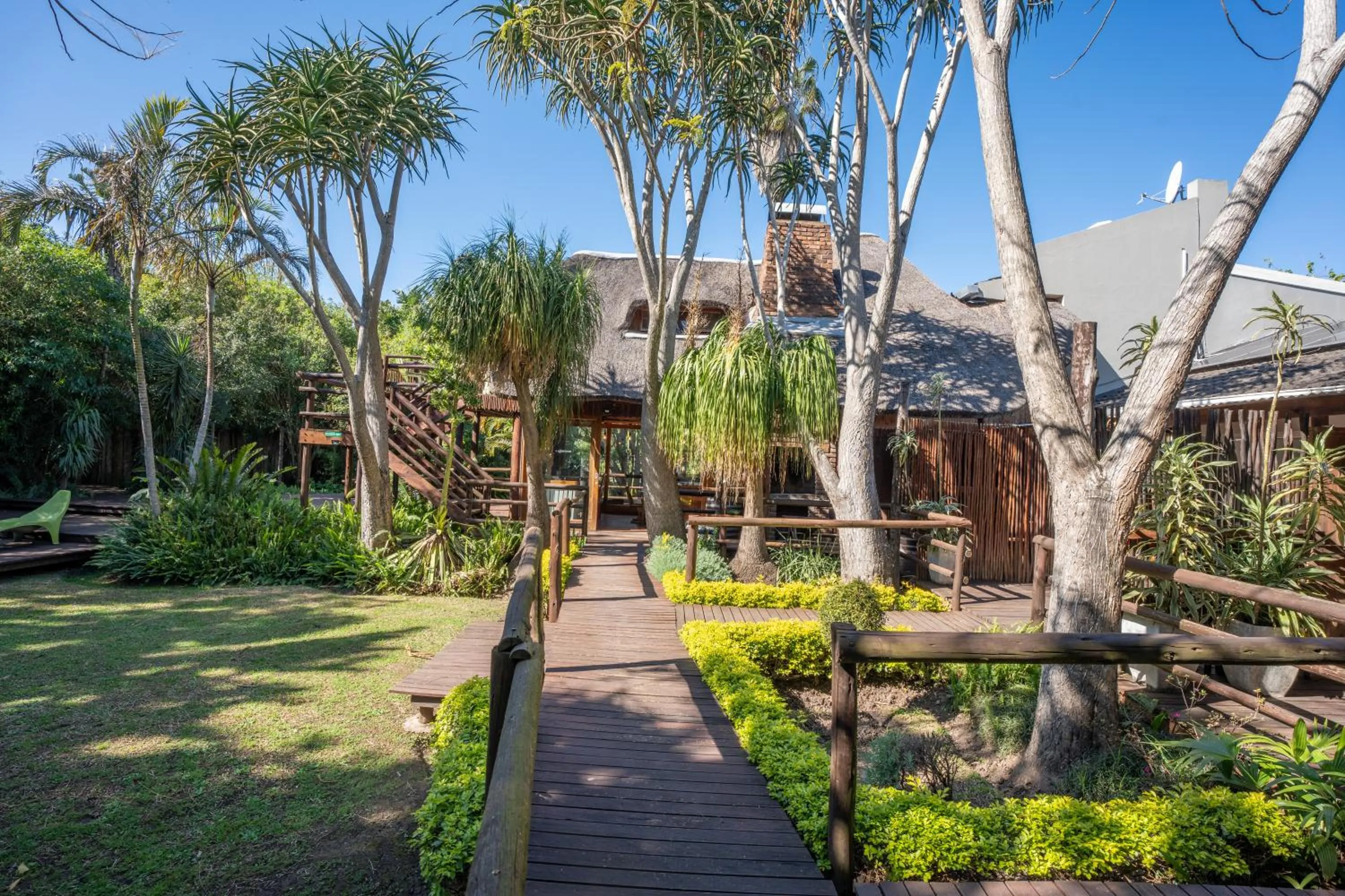 Garden in Tidewaters River Lodge