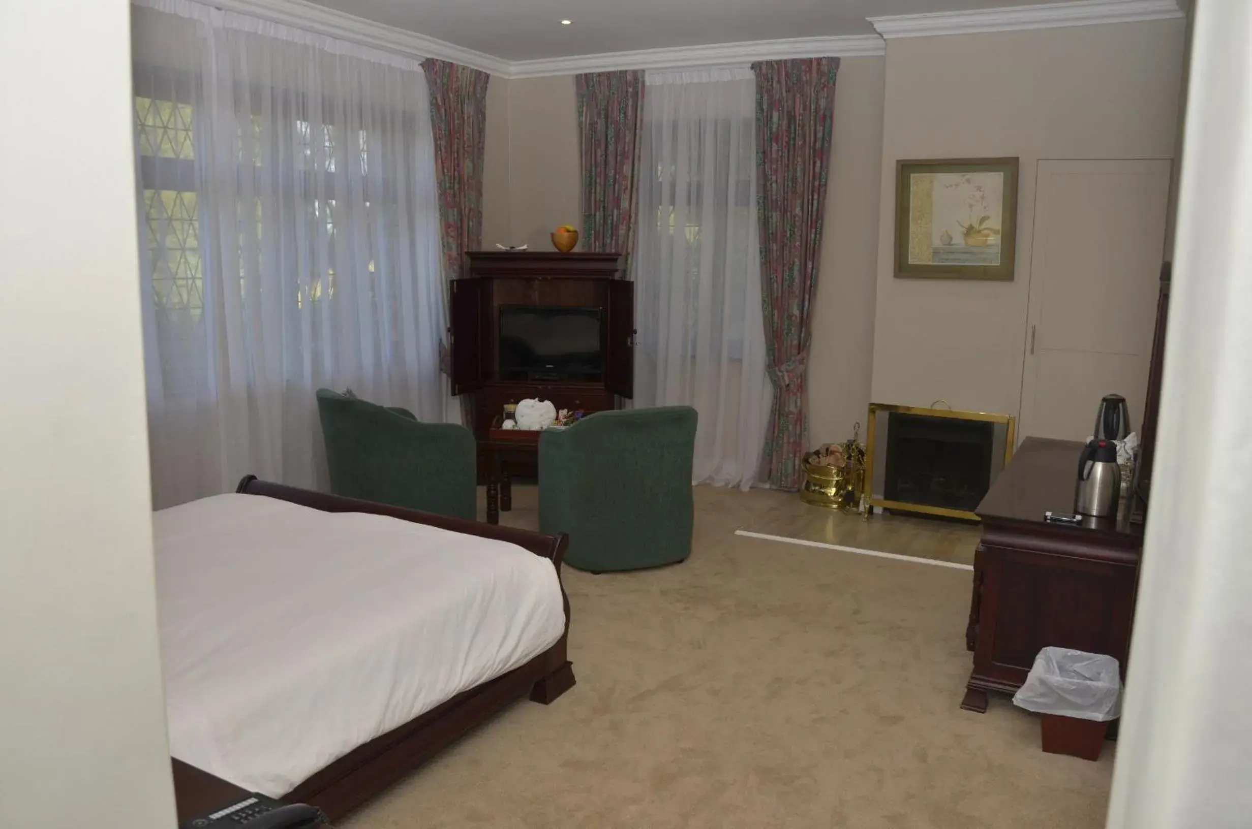 King Room - Wheelchair Friendly in Lythwood Lodge King Room - Wheelchair Friendly in Lythwood Lodge