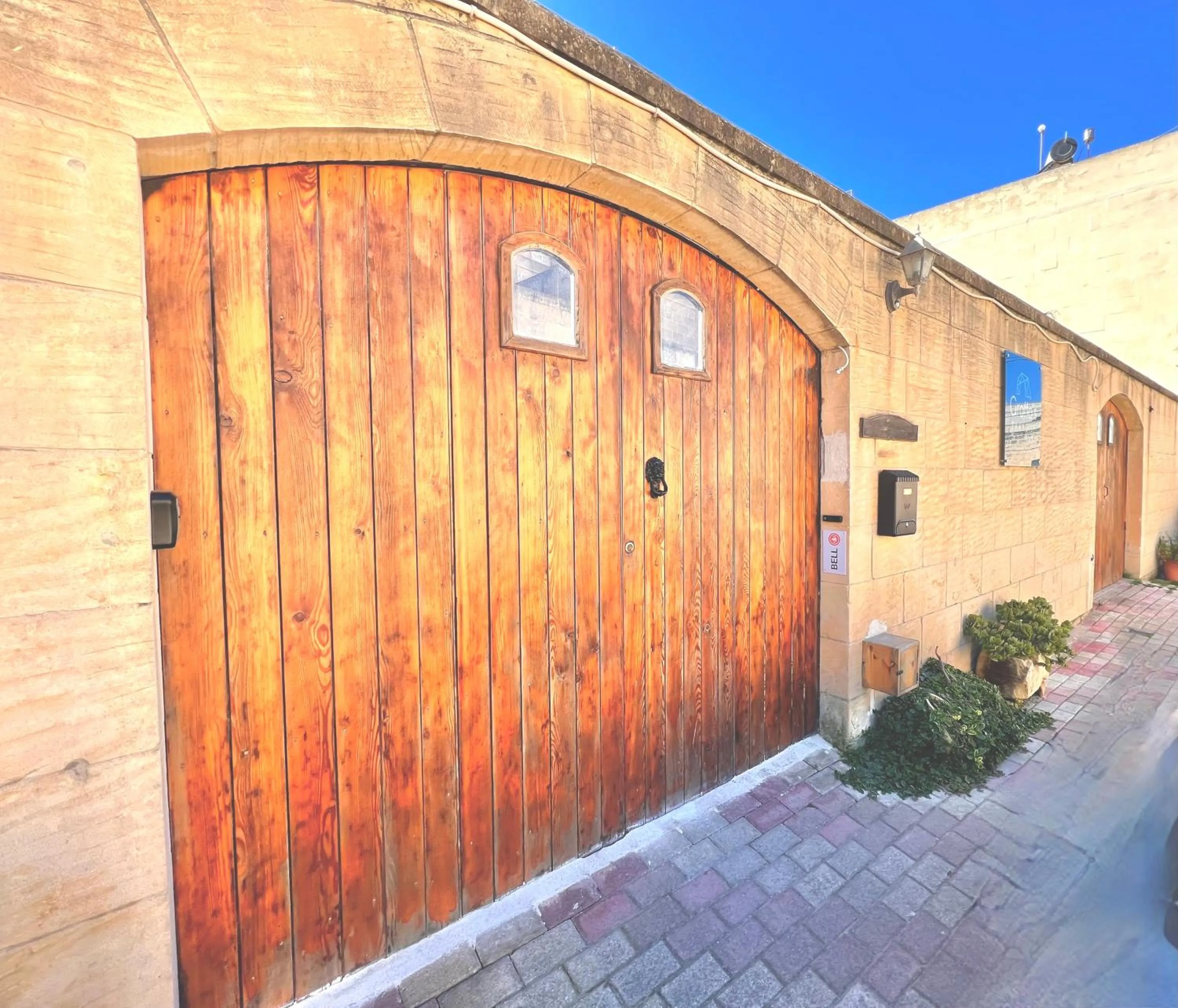 Grotto's Paradise B&B