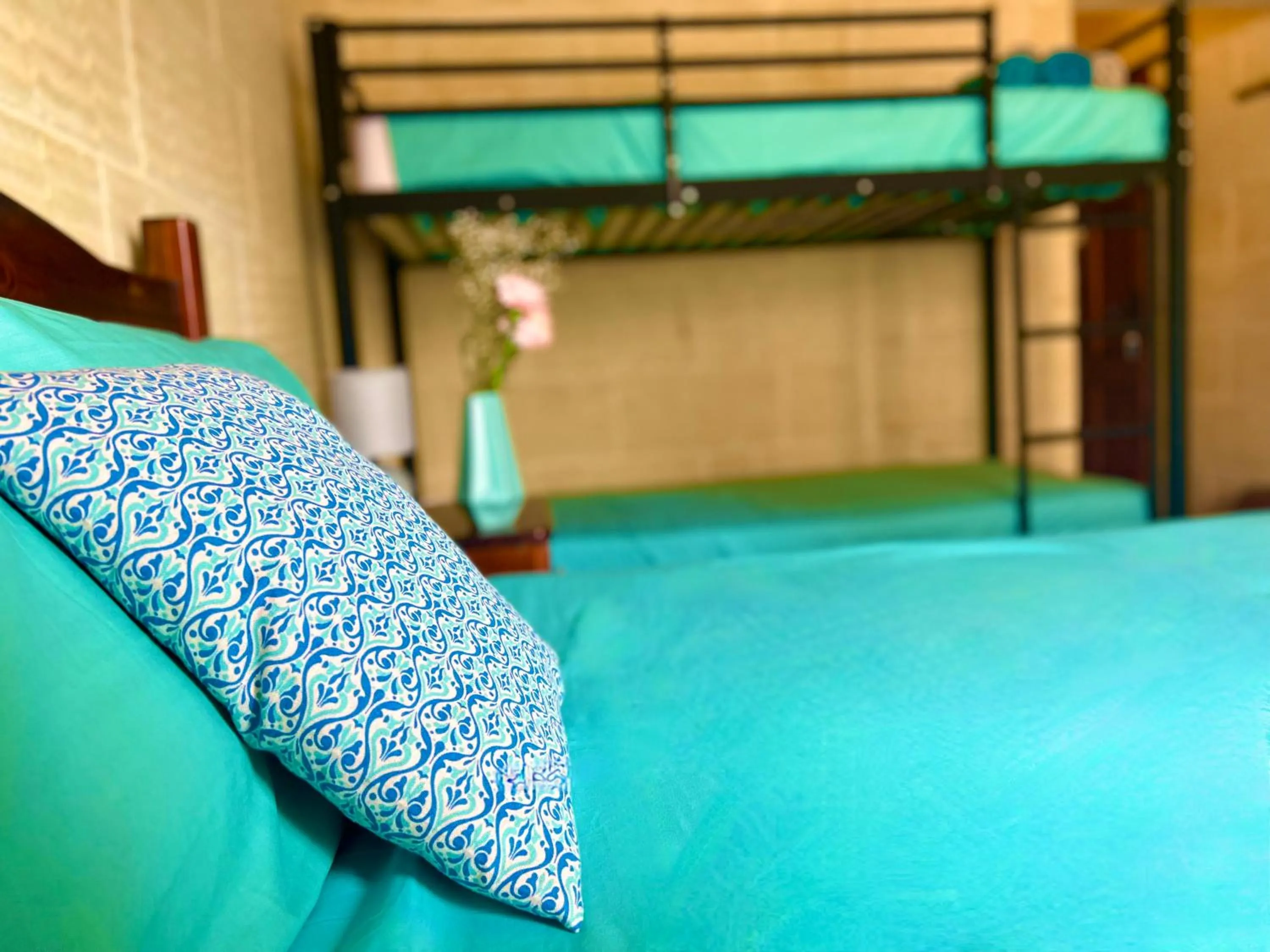 Bed in Grotto's Paradise B&B