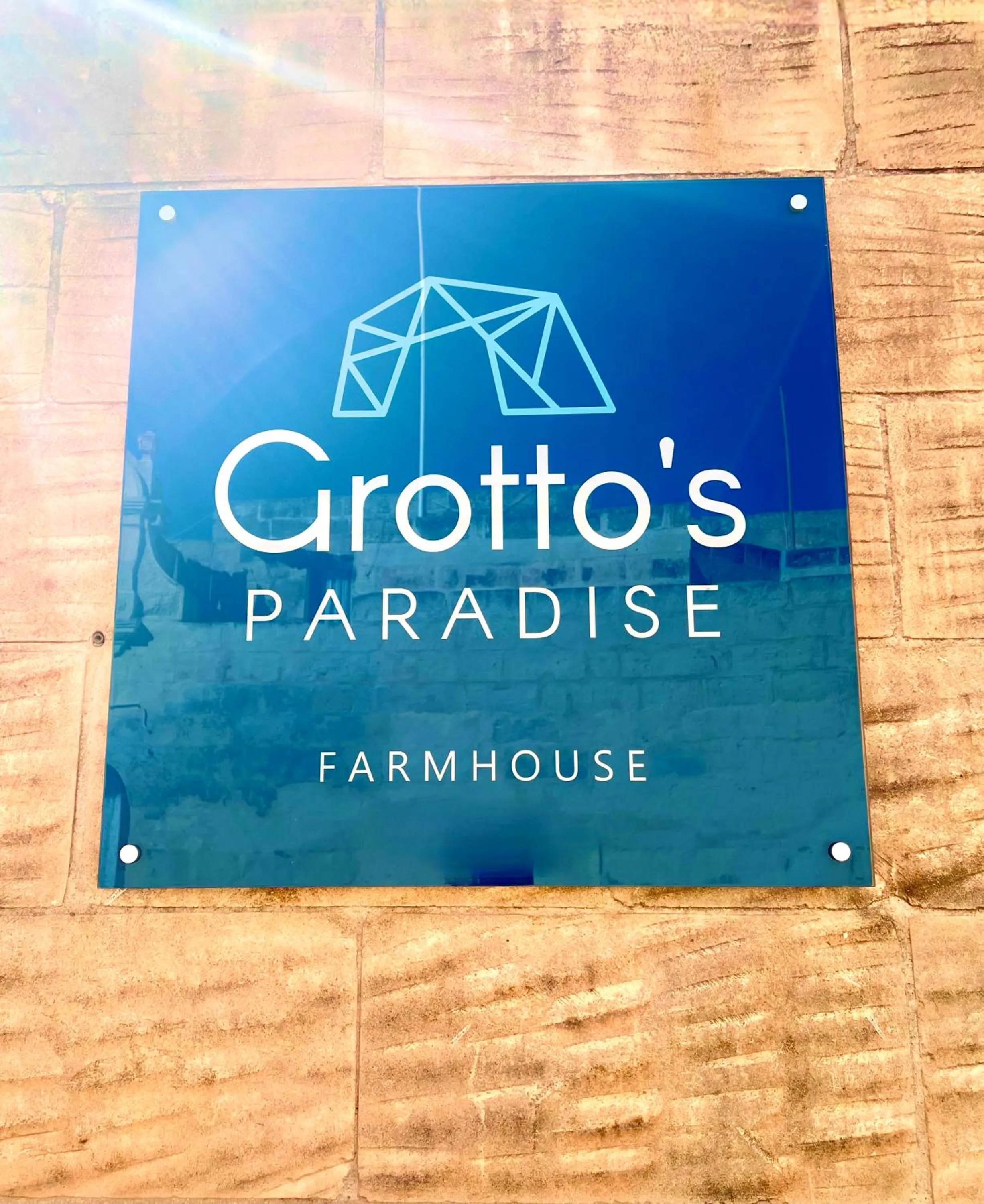Grotto's Paradise B&B