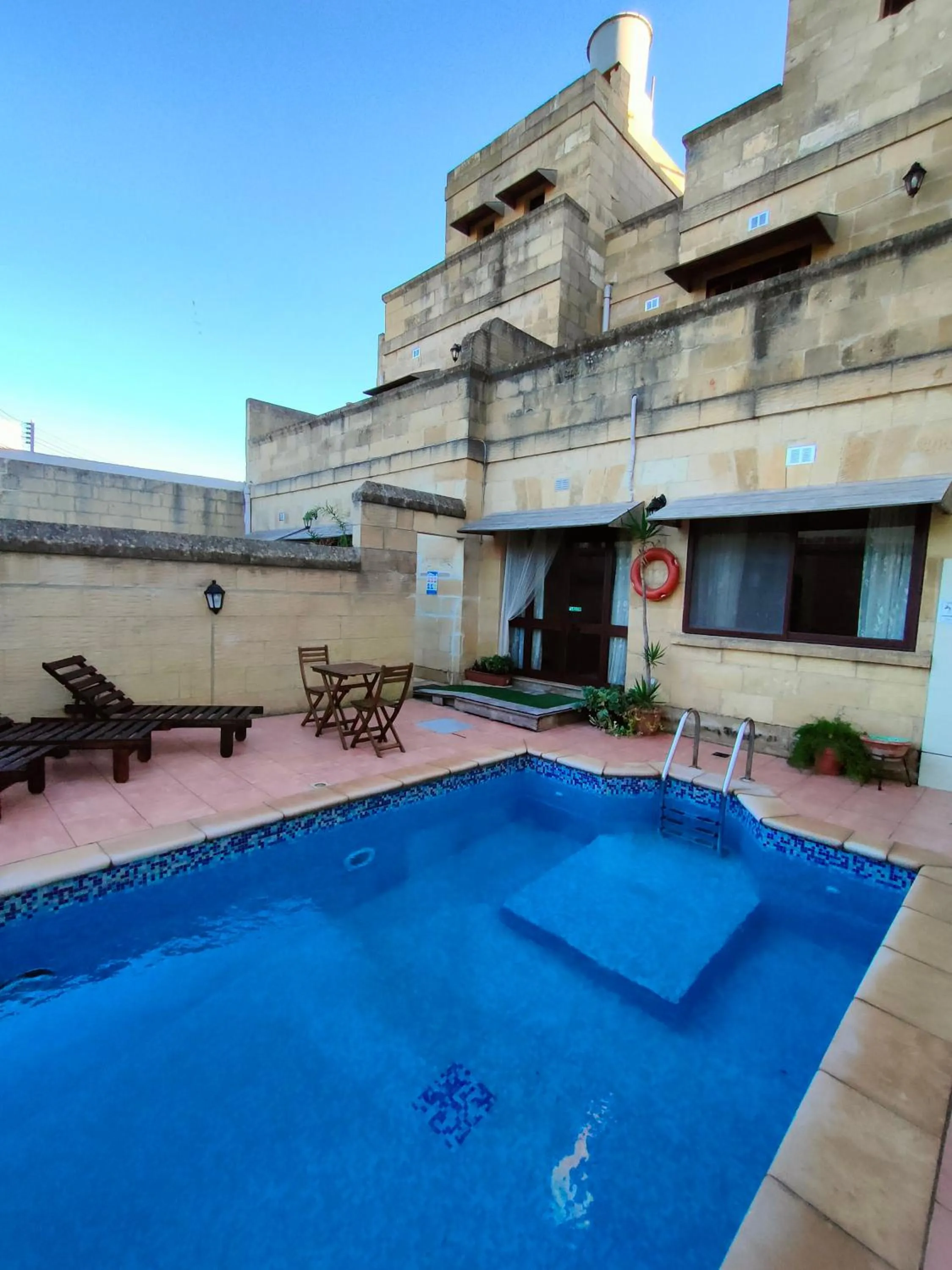 Grotto's Paradise B&B