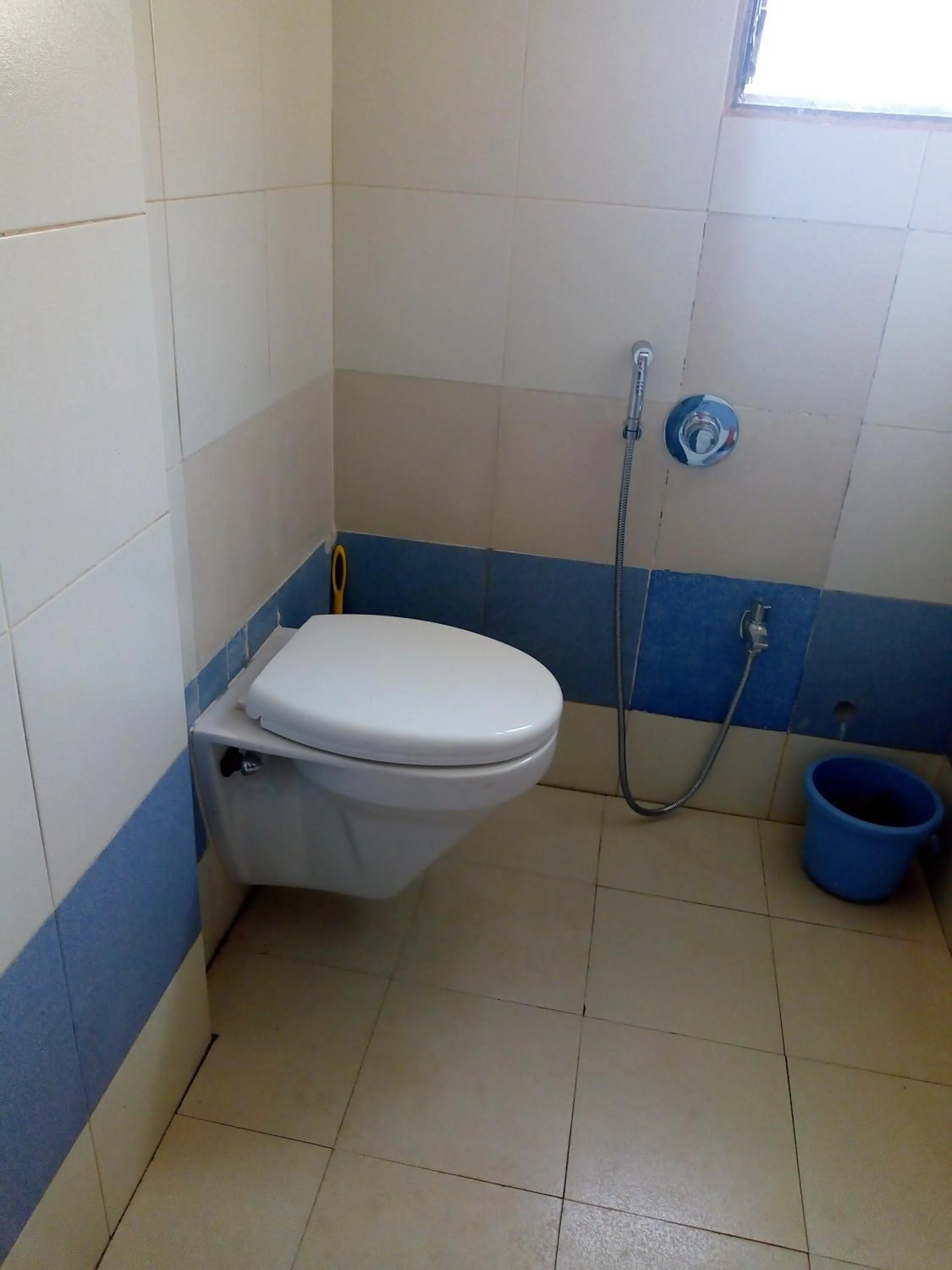 Hotel Abhiraj