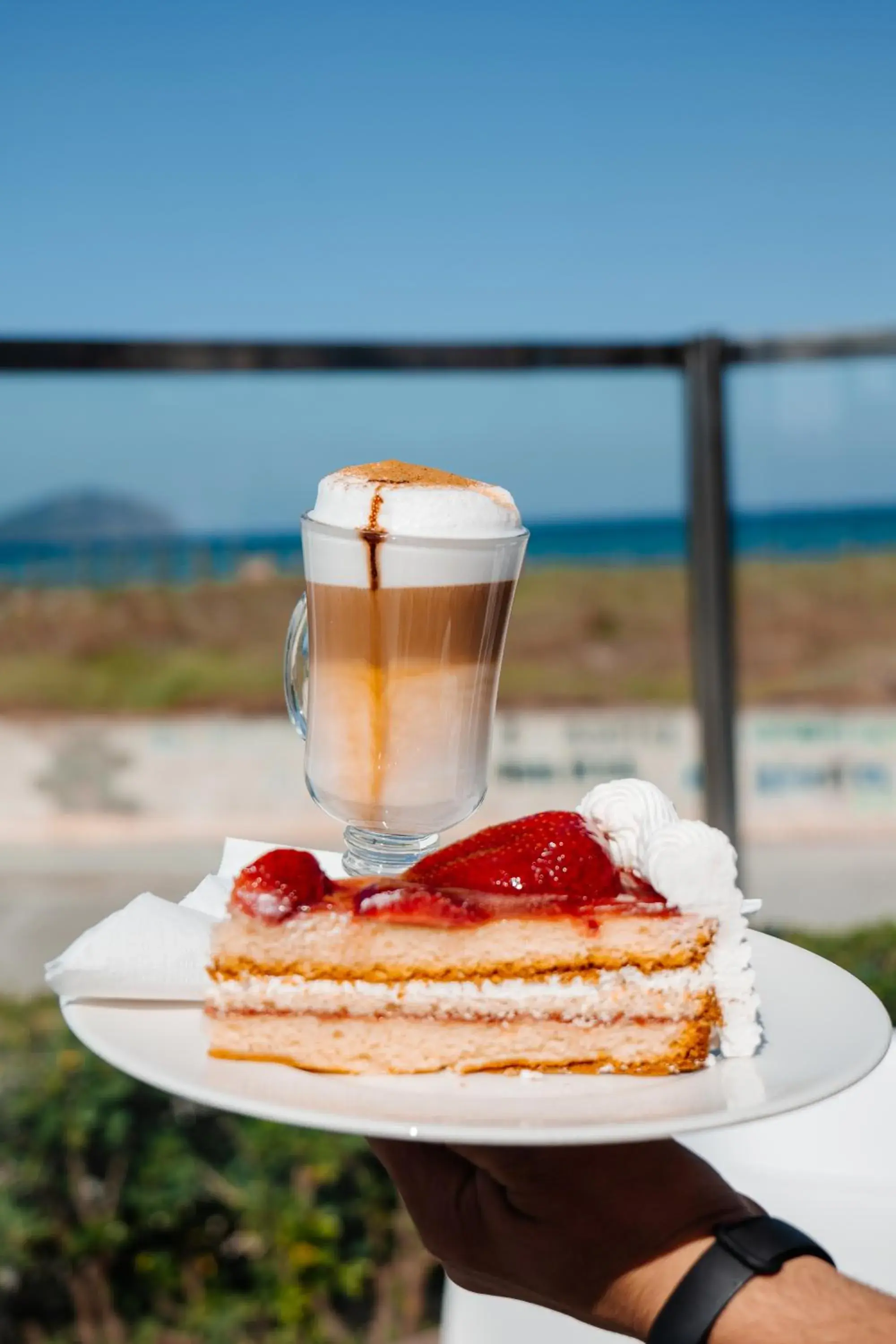 Restaurant/places to eat in Aparthotel Dunes Platja Restaurant/places to eat in Aparthotel Dunes Platja