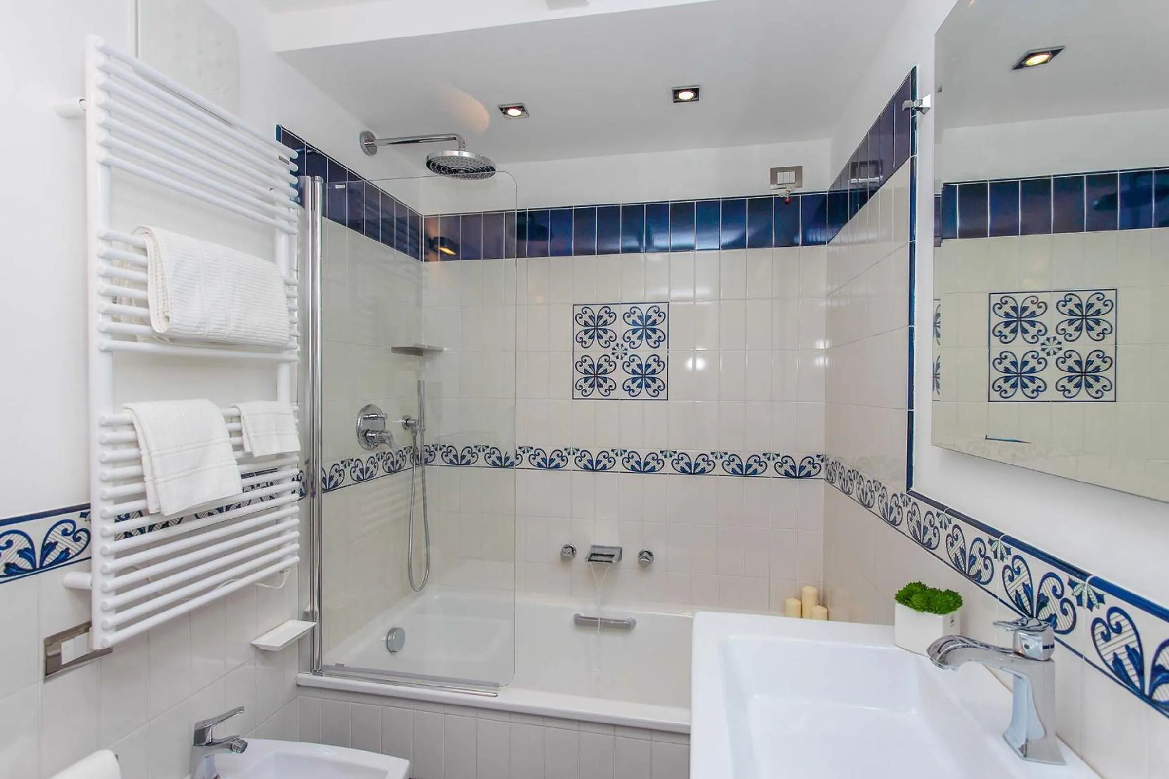 Toilet in DieciSedici