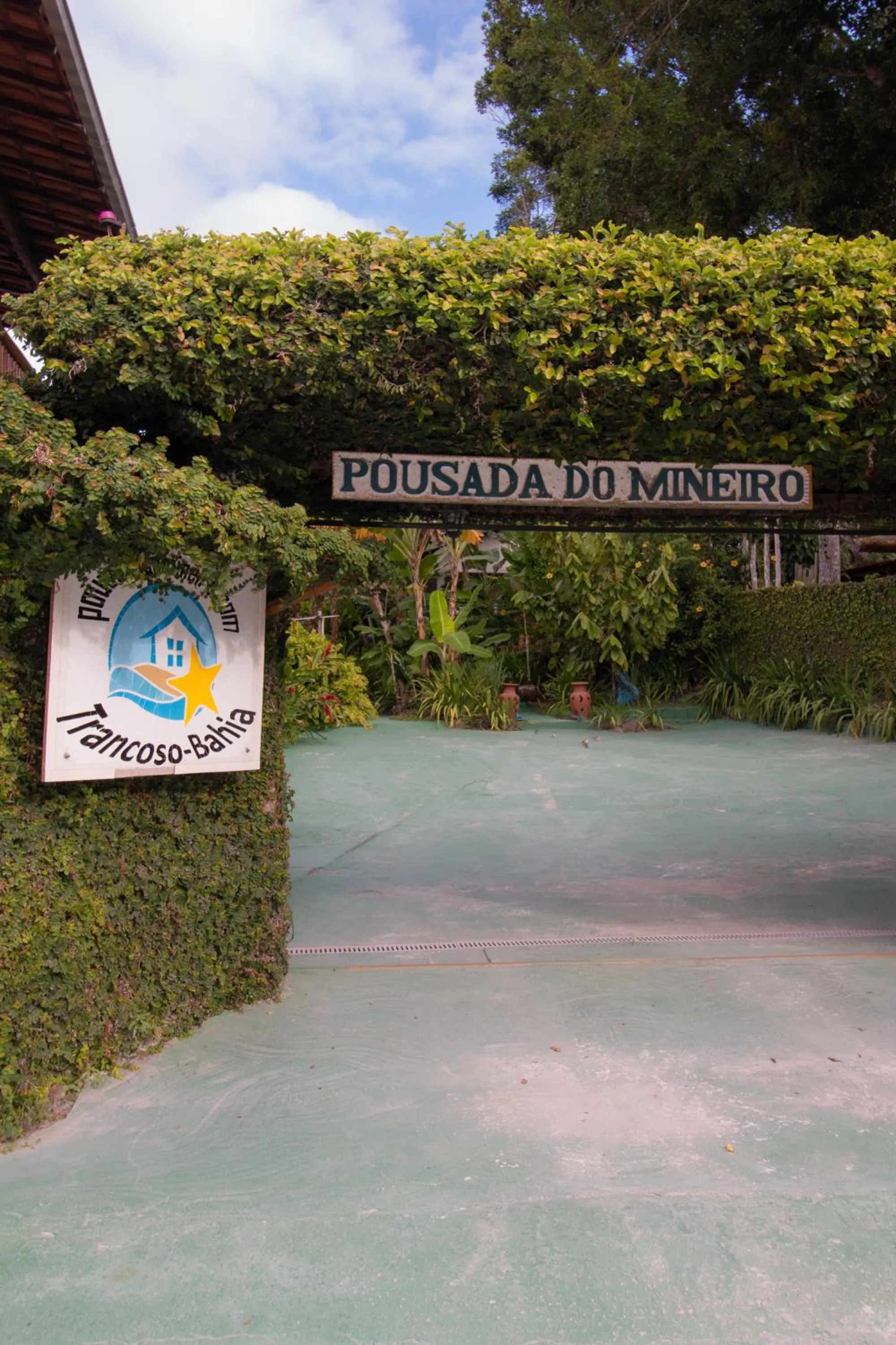 Property logo or sign in Pousada do Mineiro