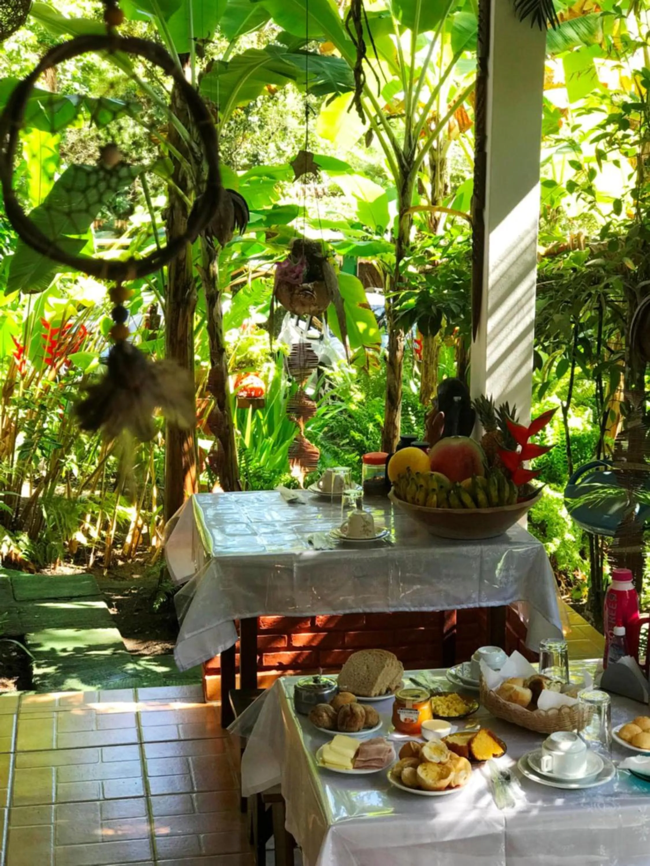 Continental breakfast in Pousada do Mineiro