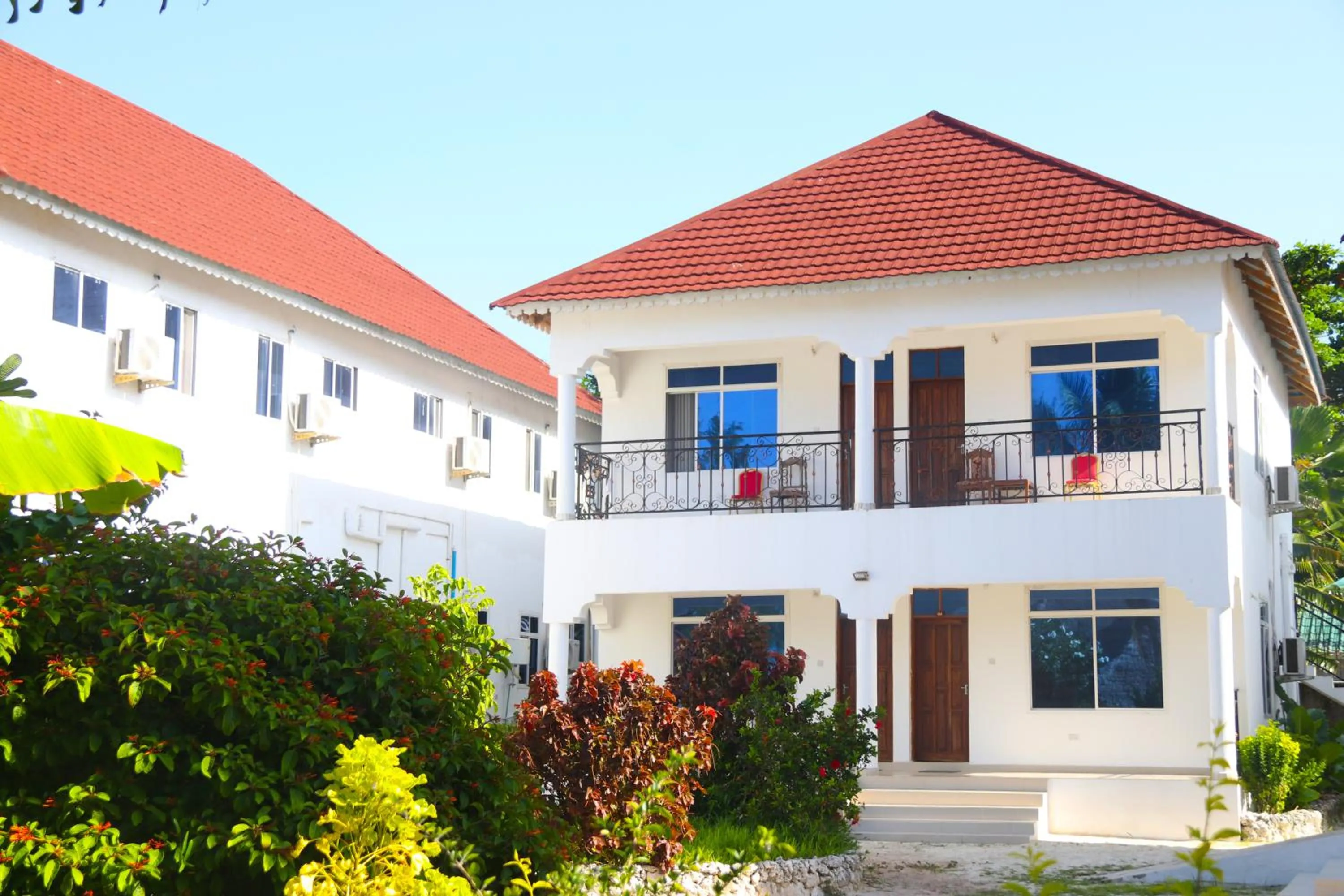 Property building in Visitor's Inn