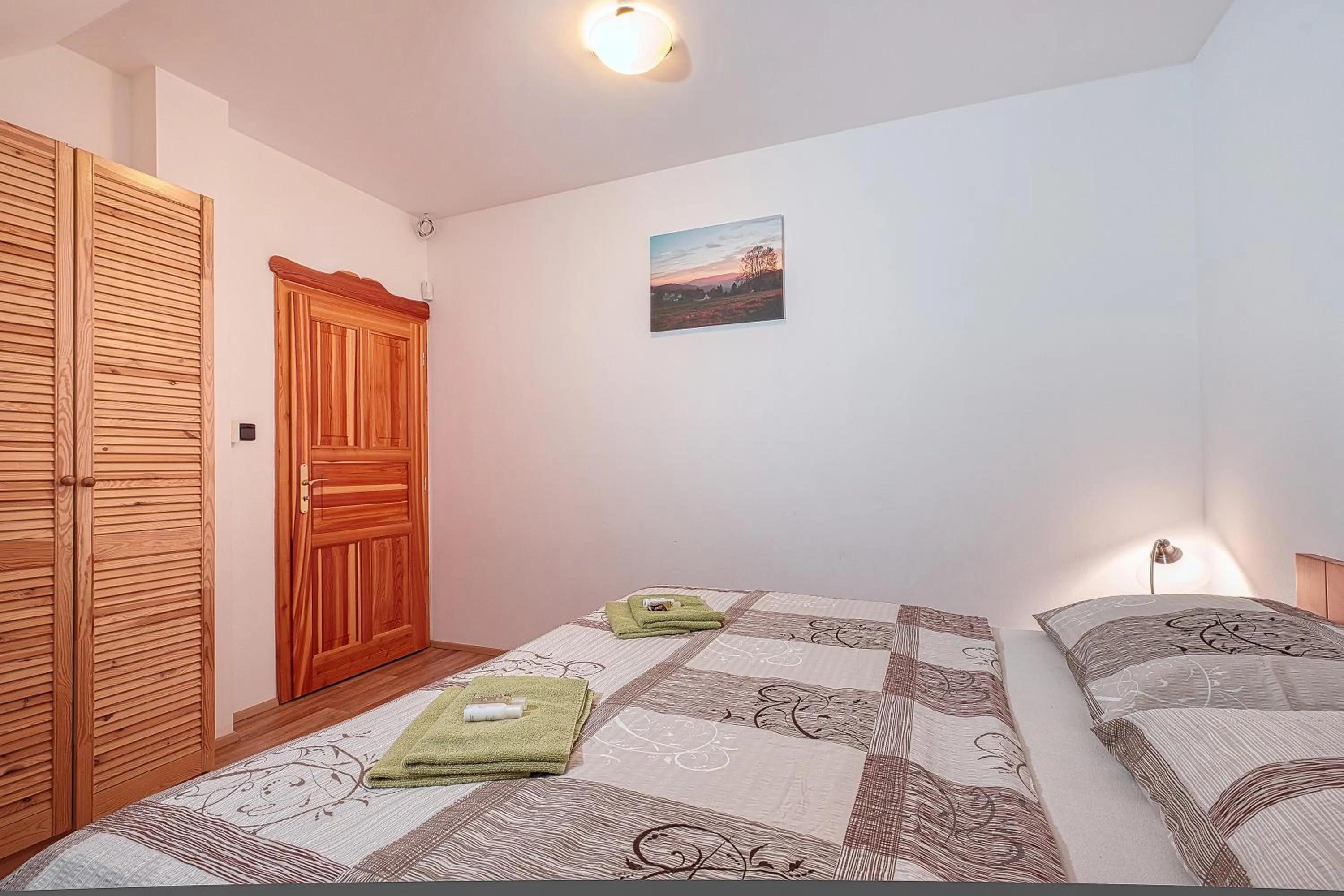 Bedroom, Bed in Apartments White - Hill