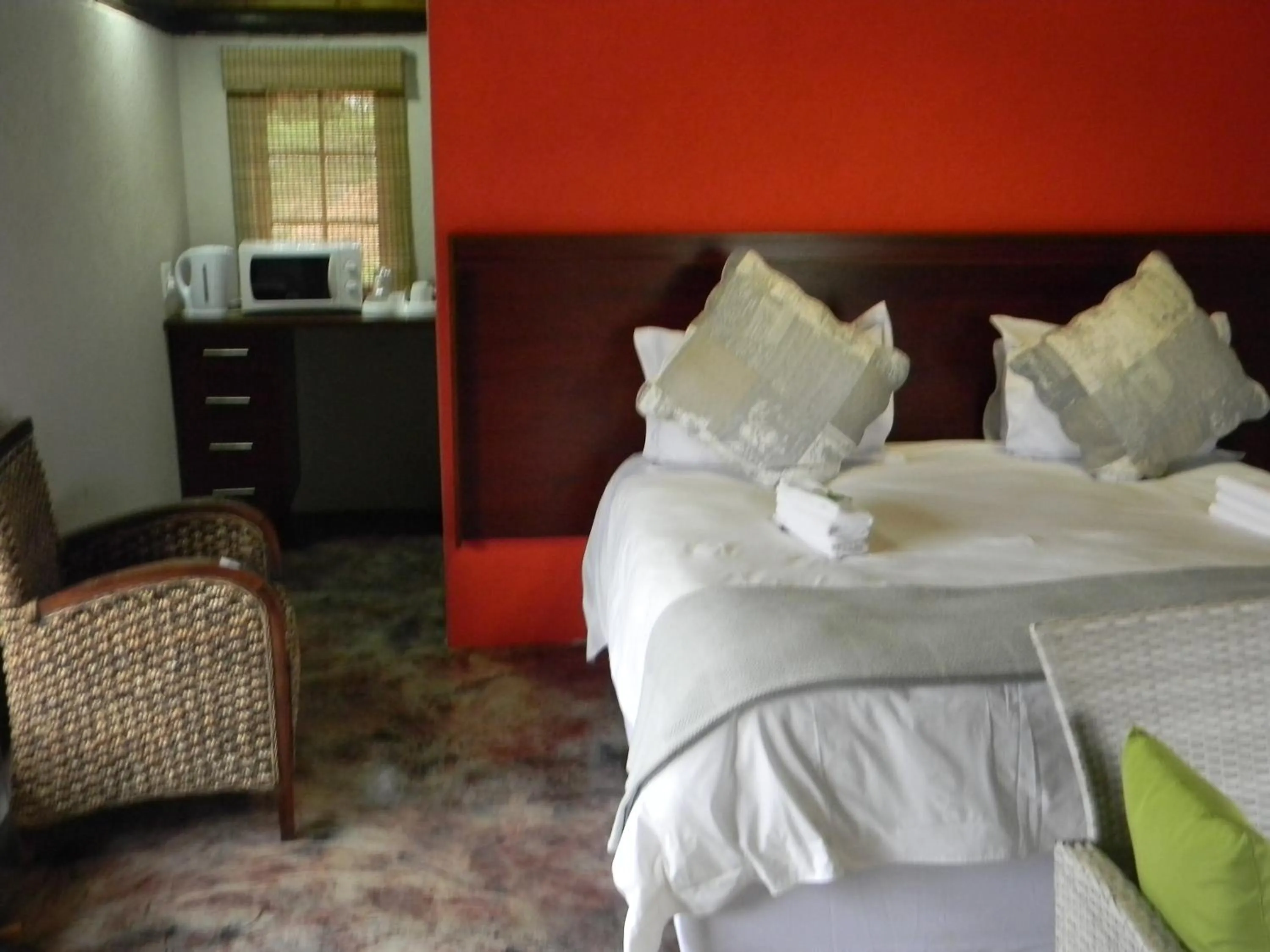 Bedroom, Bed in Kruger View Chalets