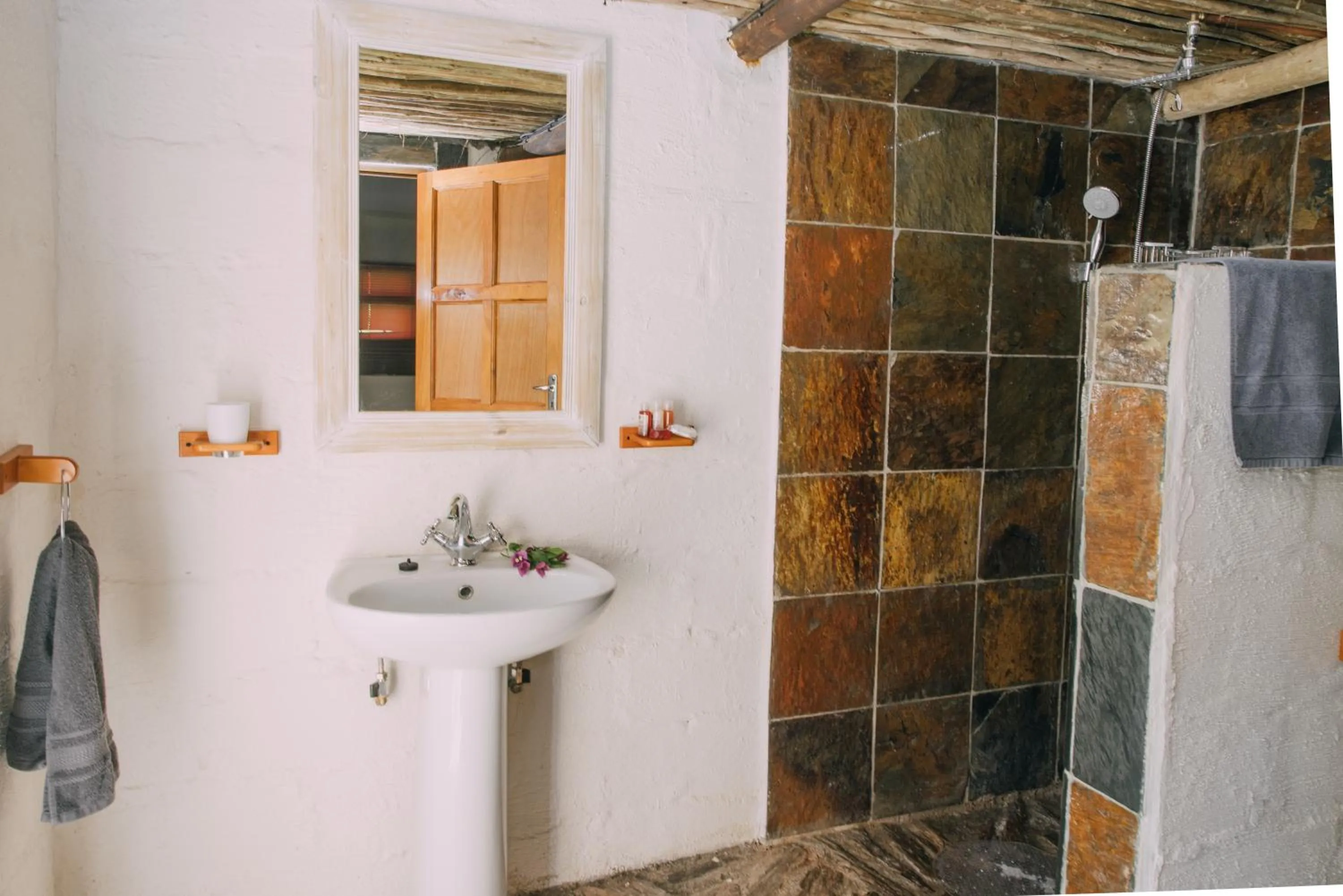 Bathroom in Kruger View Chalets
