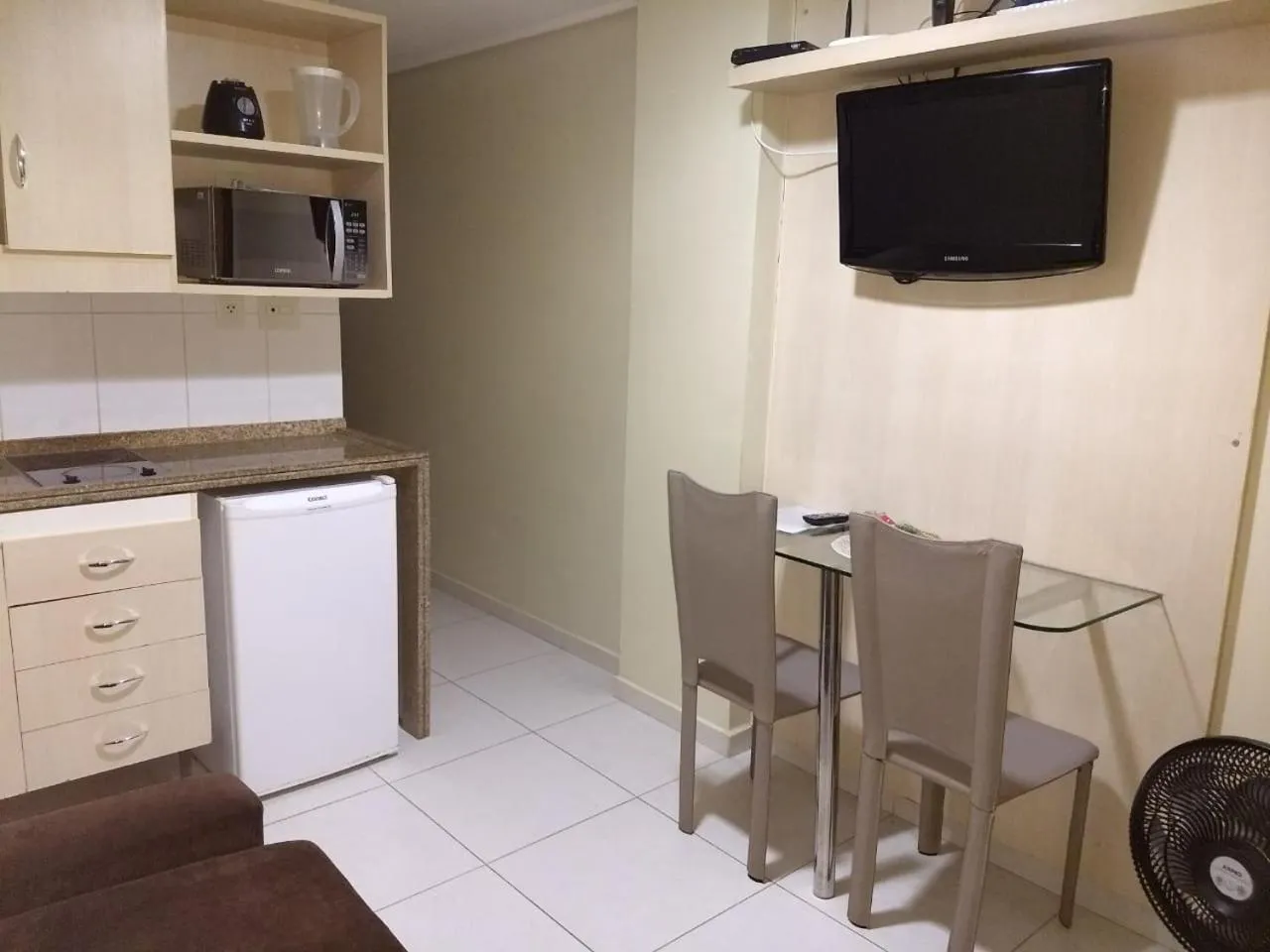 Communal lounge/ TV room in Manaíra Palace Residence